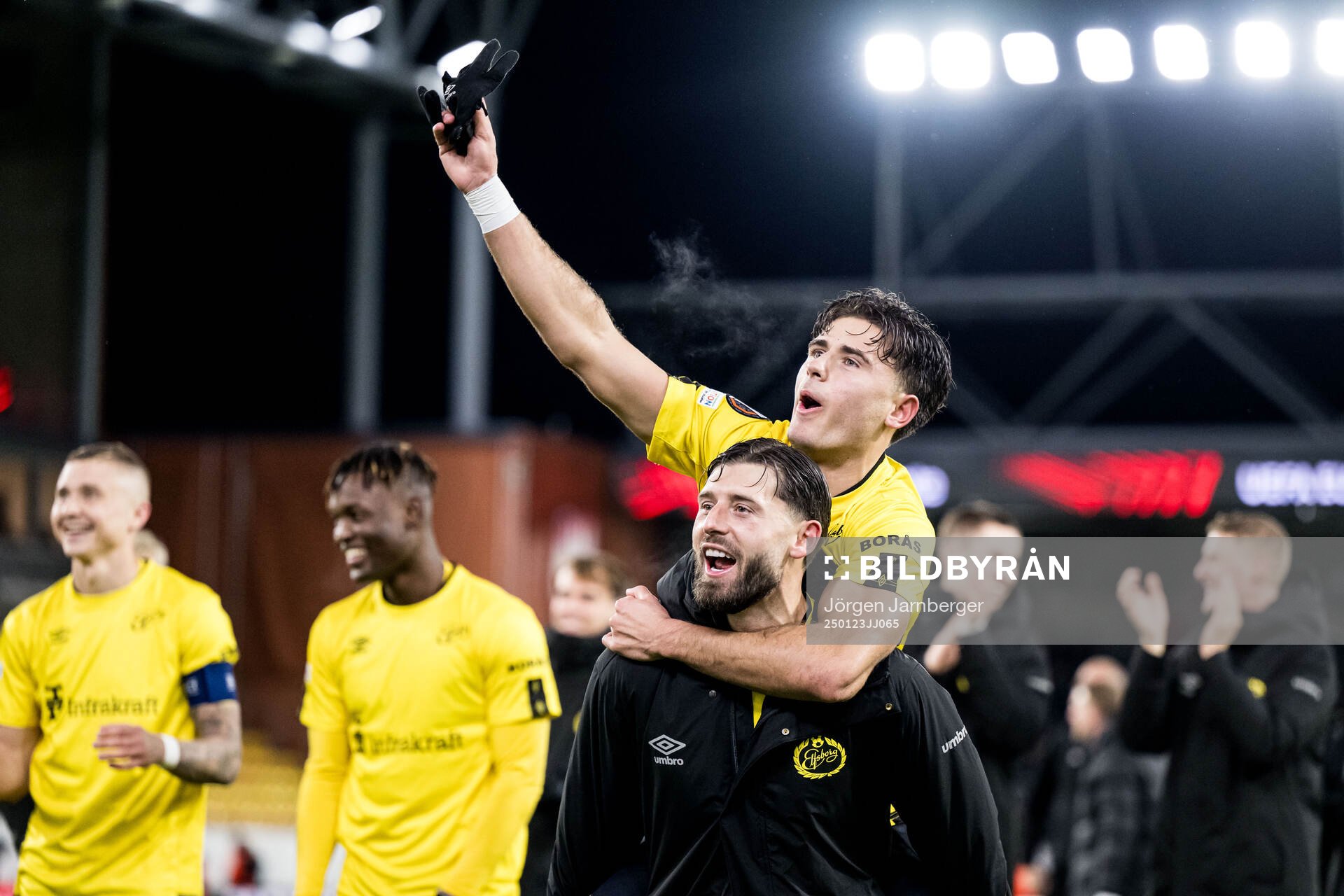 Arber Zeneli and Besfort Zeneli of Elfsborg celebrate