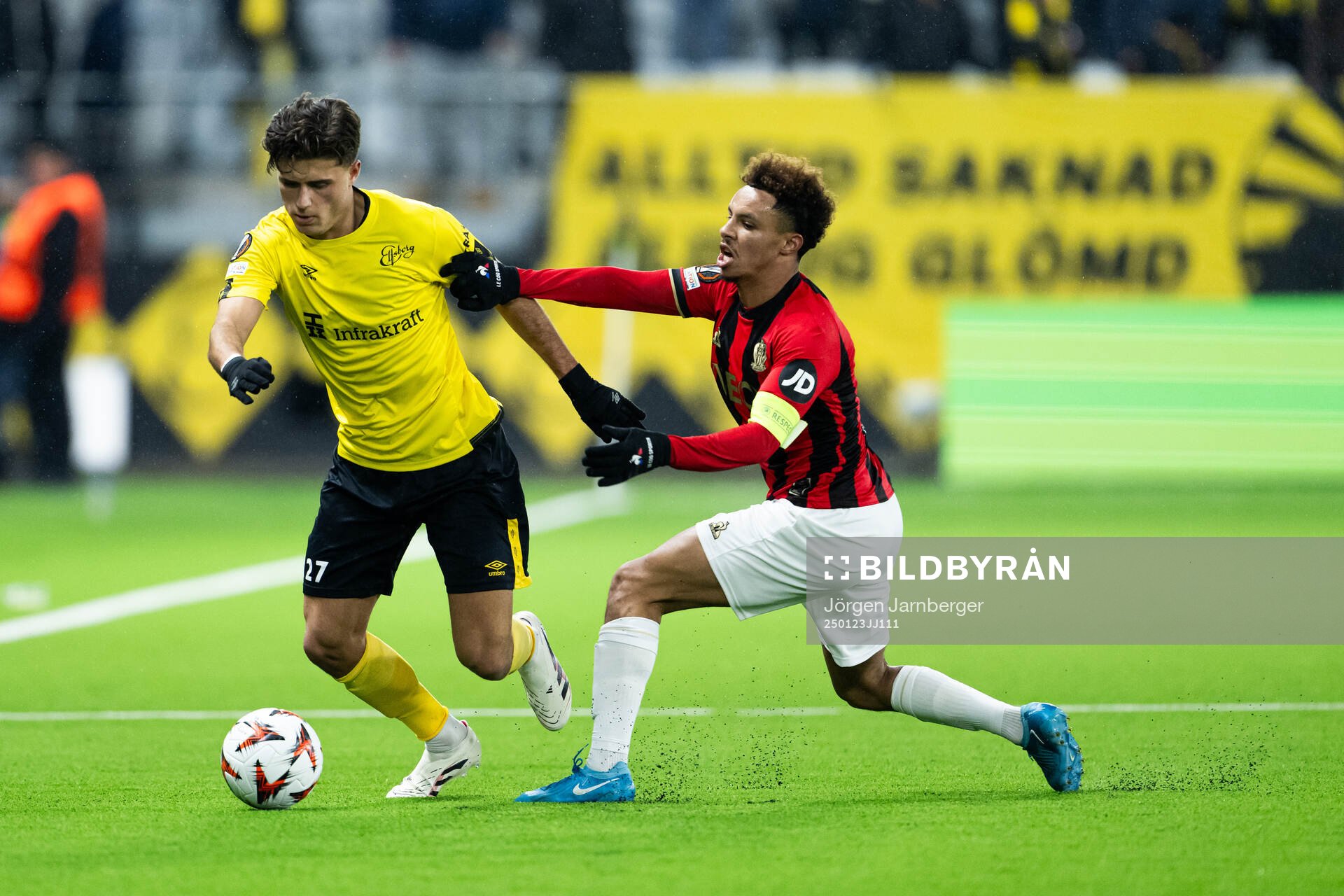 Besfort Zeneli of Elfsborg and Sofiane Diop of Nice