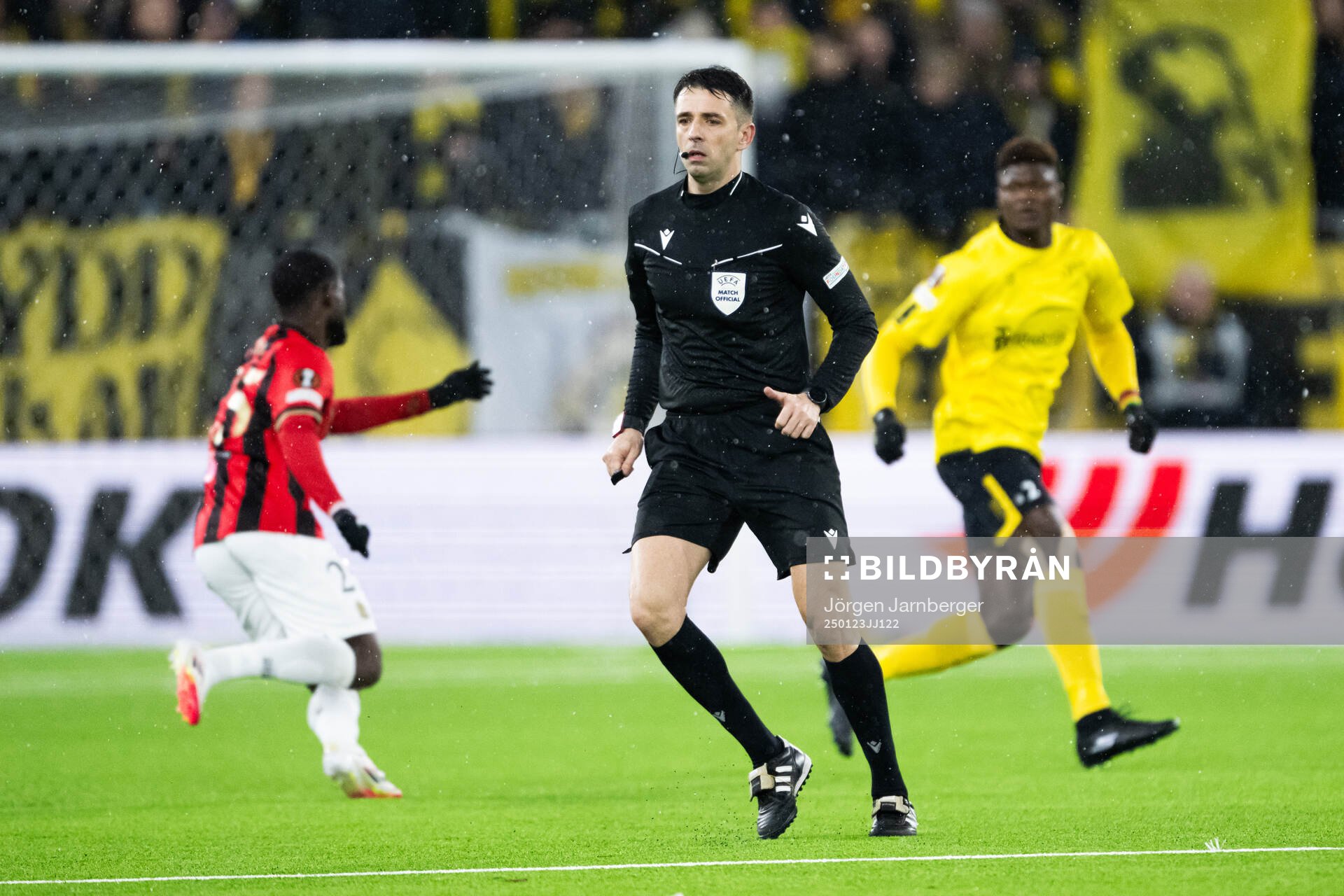 Referee Igor Pajac