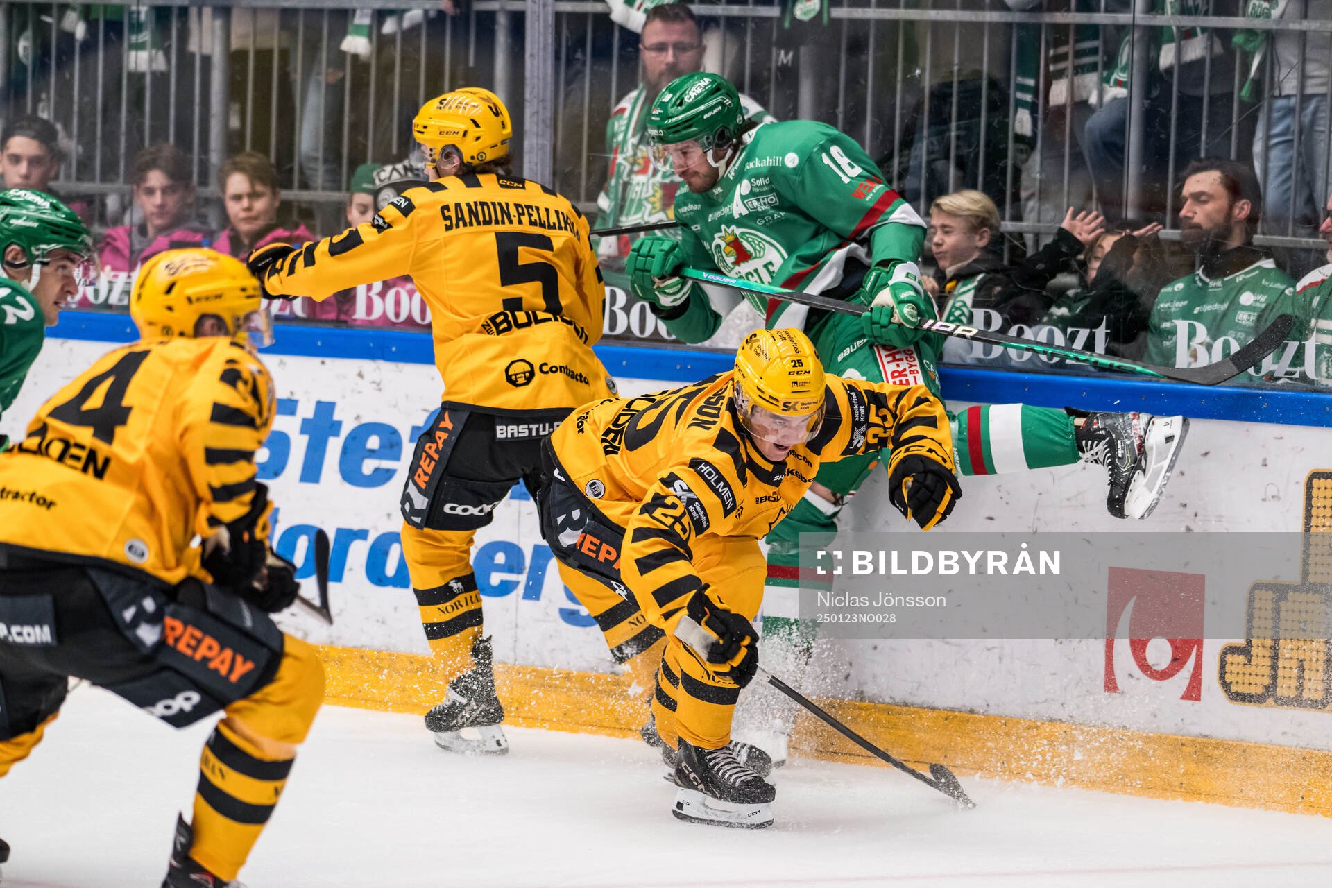 Rögles Dennis Everberg och Skellefteås Pontus Johansson