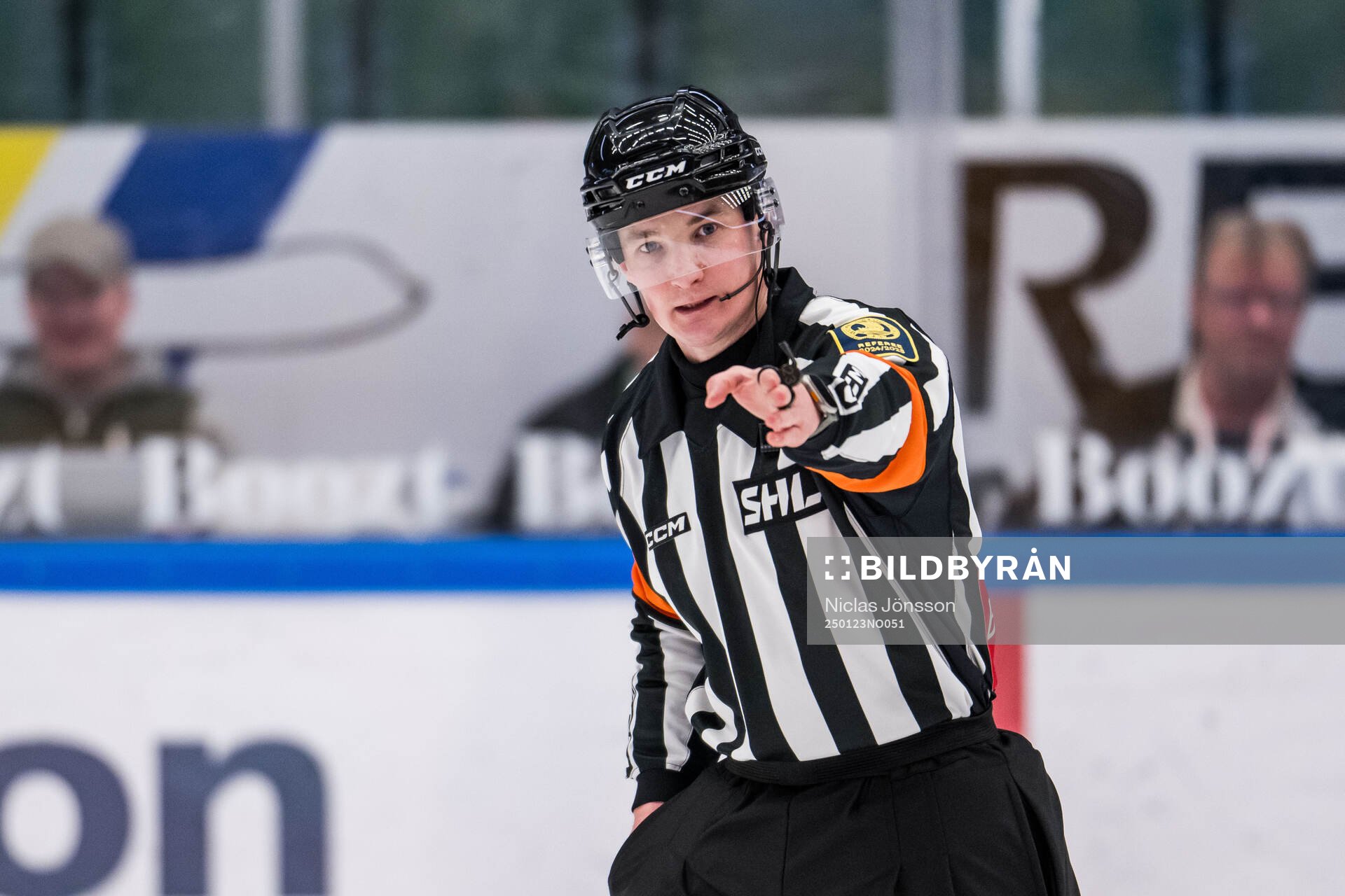 Domare Alexander Österberg dömmer mål