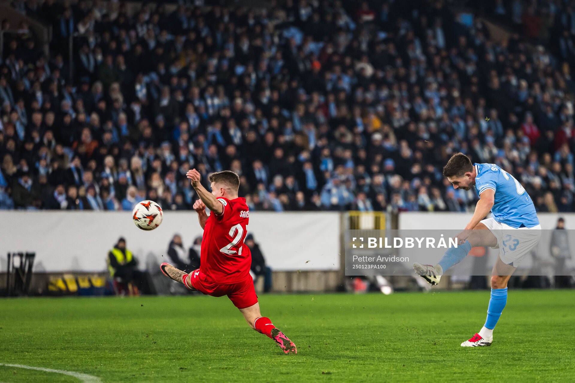 Lasse Berg Johnsen of Malmö FF scores 1-1