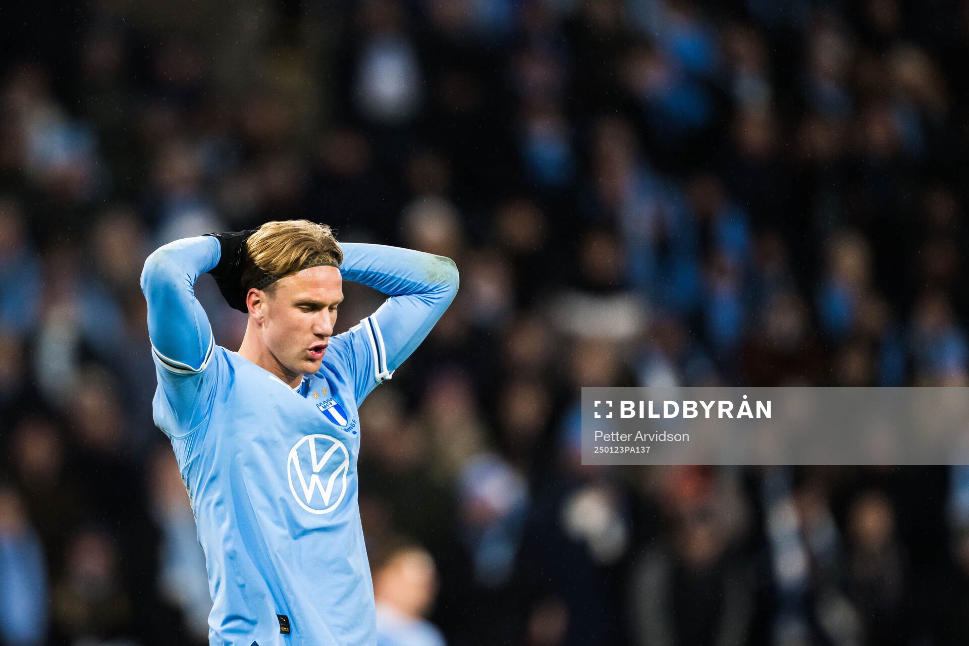 Erik Botheim of Malmö FF looks dejected