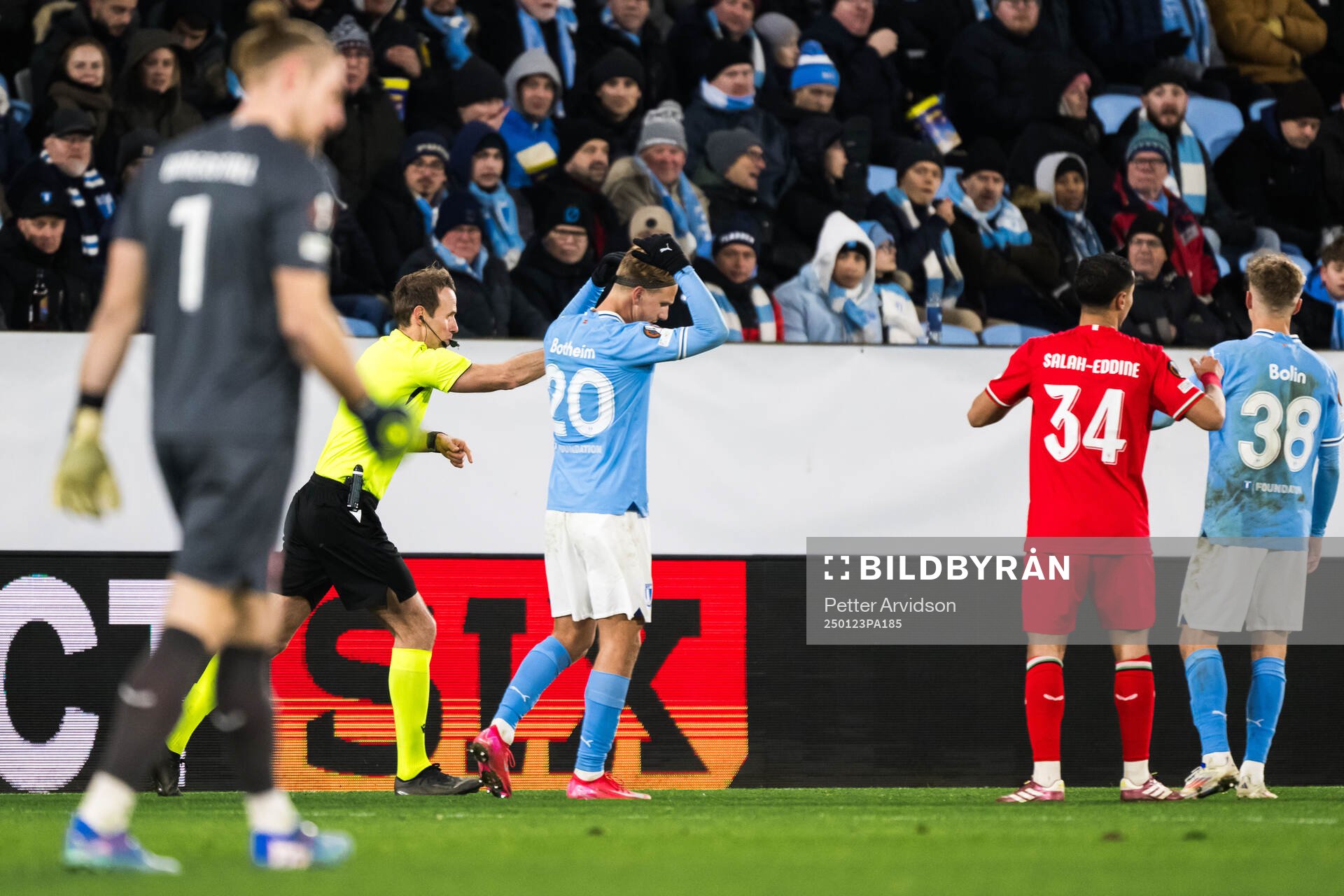 Erik Botheim of Malmö FF looks dejected