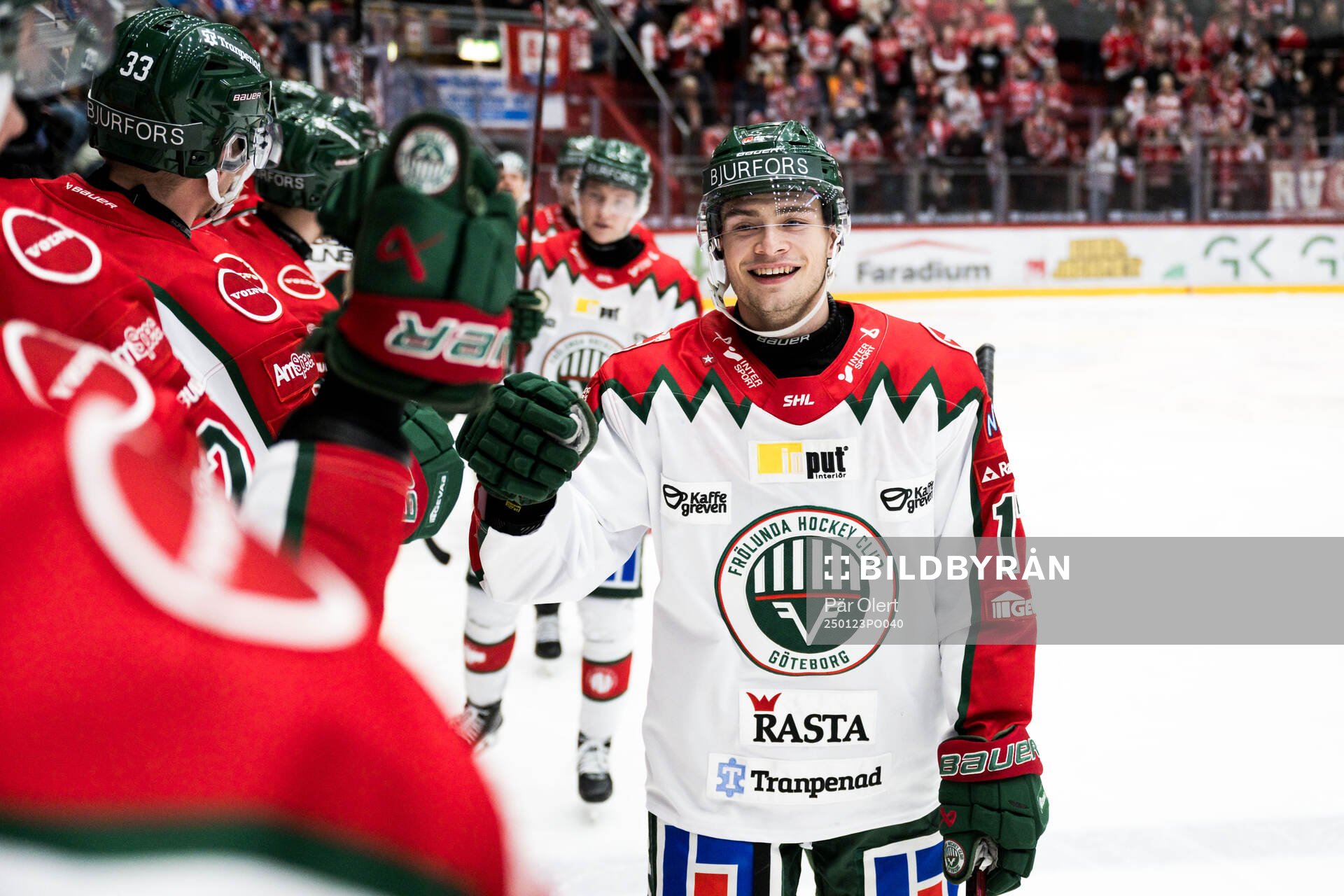 Frölundas Isac Born jublar