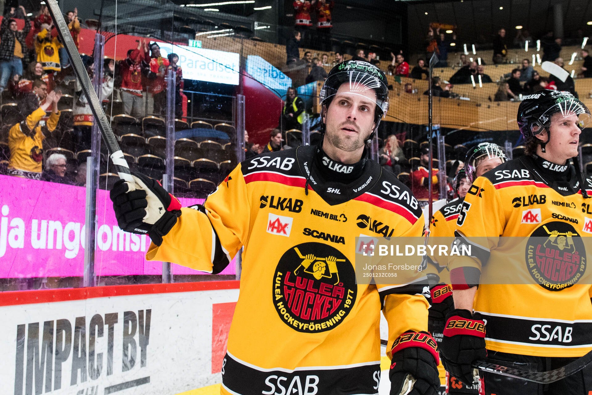 Luleås Mathias Bromé jublar