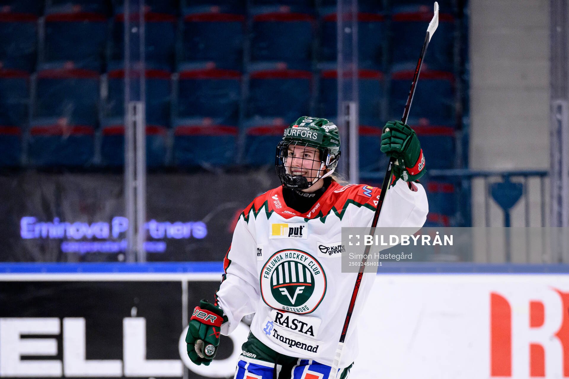 Frölundas Elisa Holopainen jublar