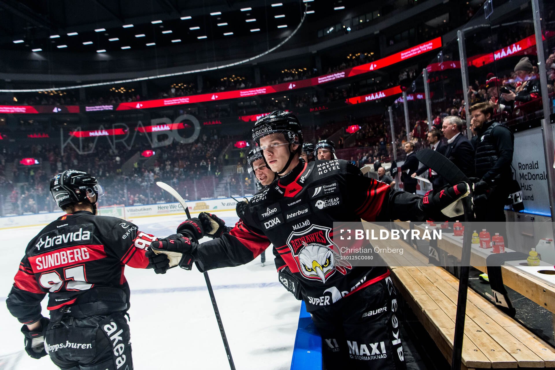 Malmö Redhawks Joona Ikonen jublar