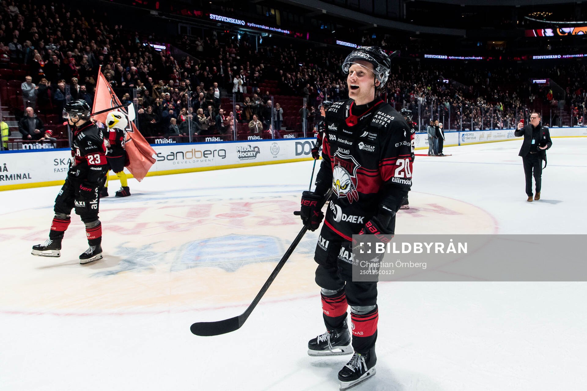 Malmö Redhawks Thomas Berg Paulsen jublar