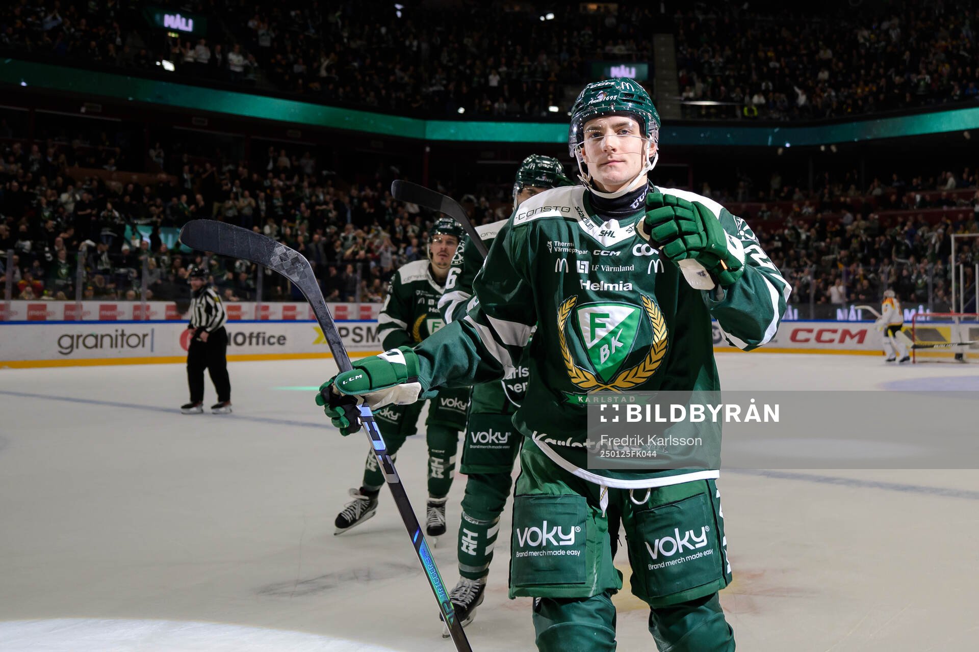 Färjestads Joel Nyström jublar