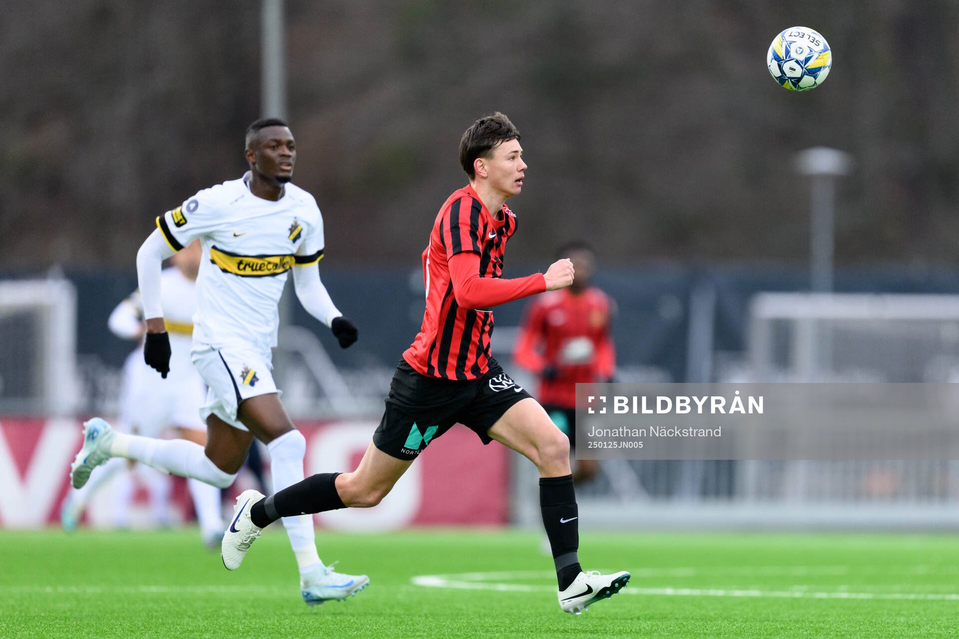 AIK Emmanuel Gono och Brommapojkarna Oskar Cotton