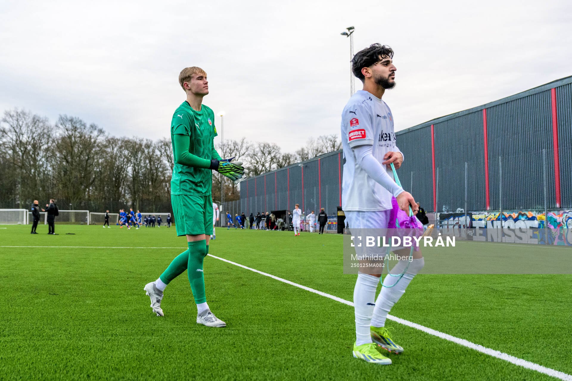 Helsingborgs målvakt Emil Rådahl och Baker Amer