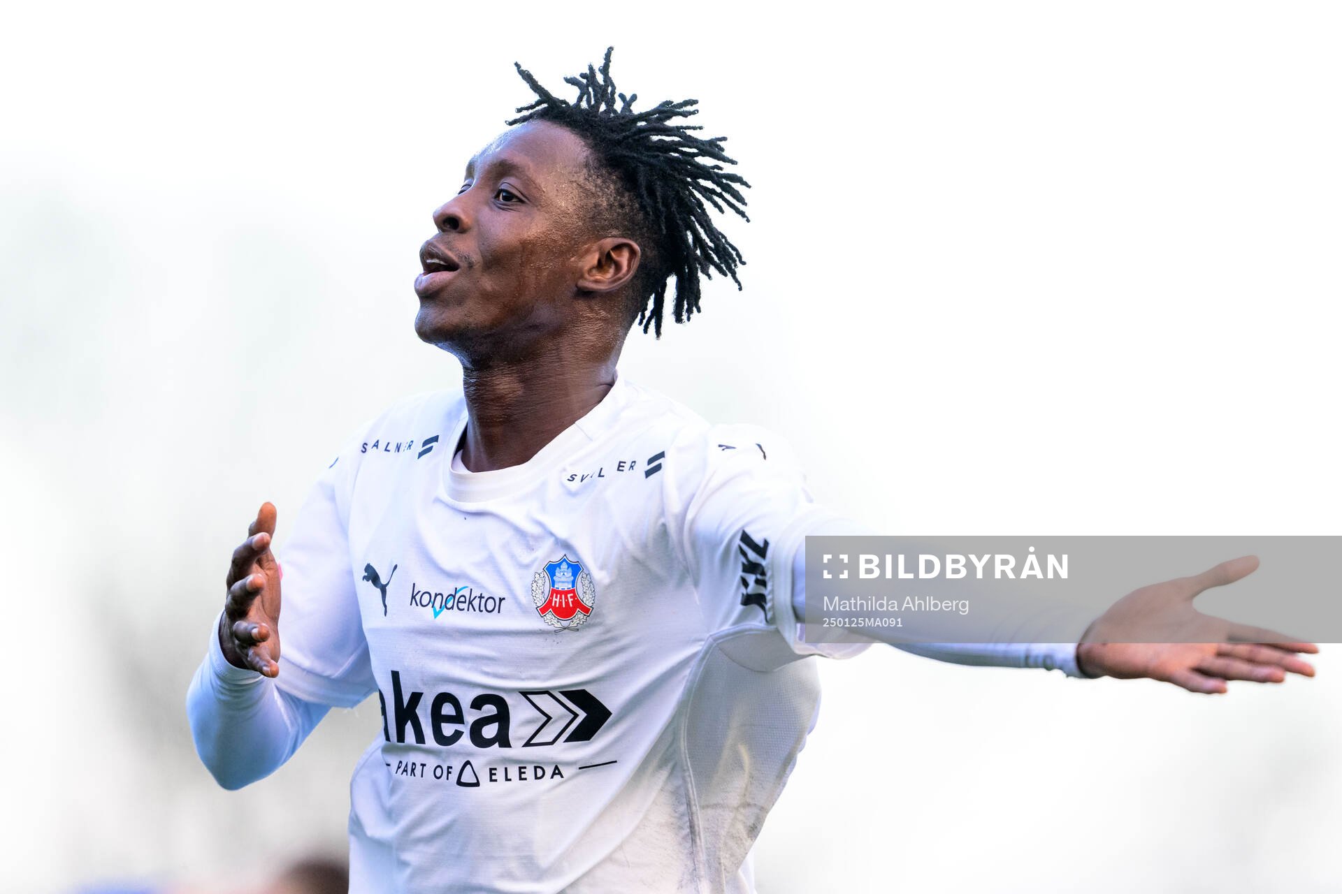Helsingborgs Abdoulie Manneh  jublar