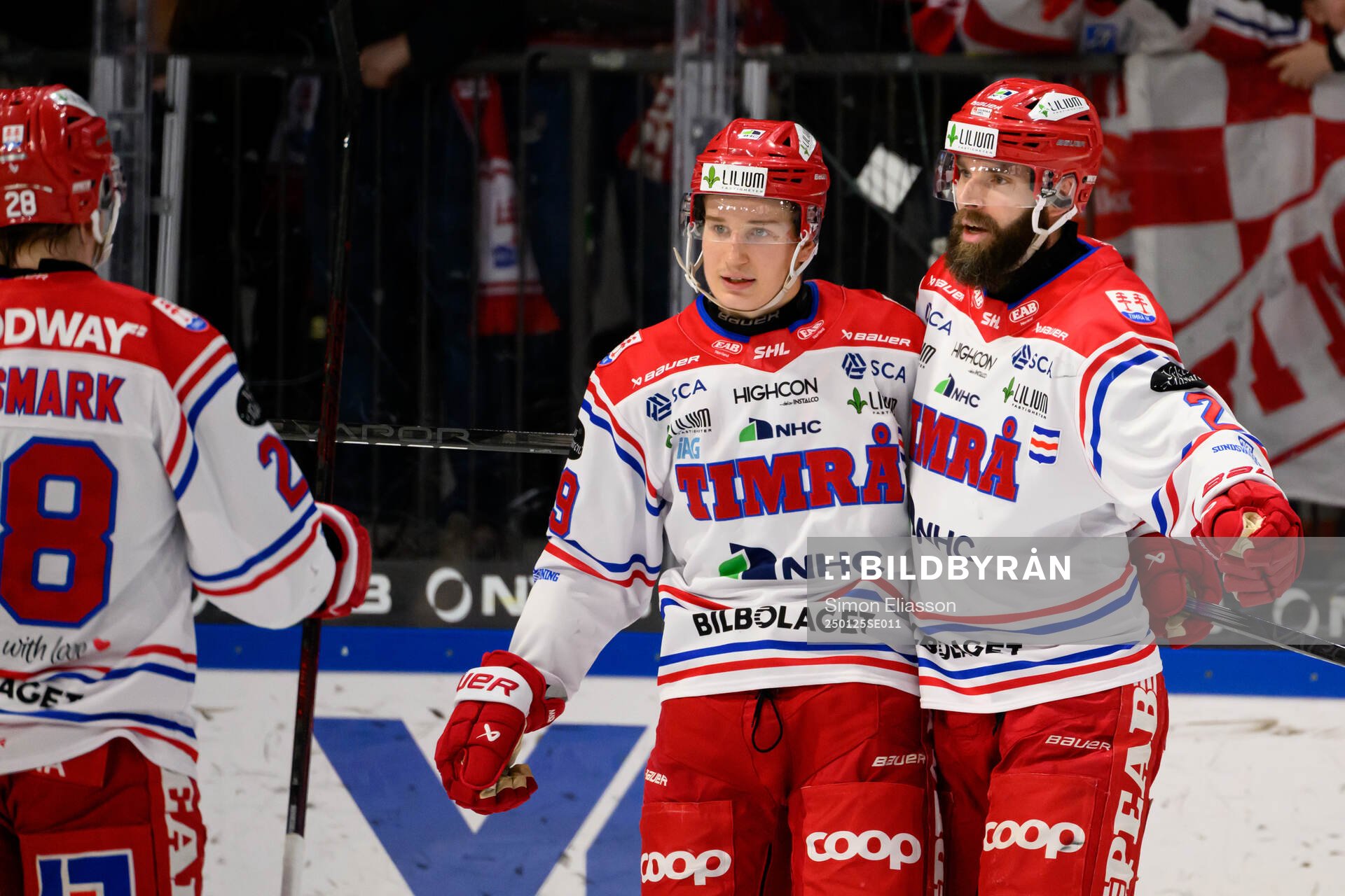 Timrås Oliver Kapanen och Per Svensson jublar