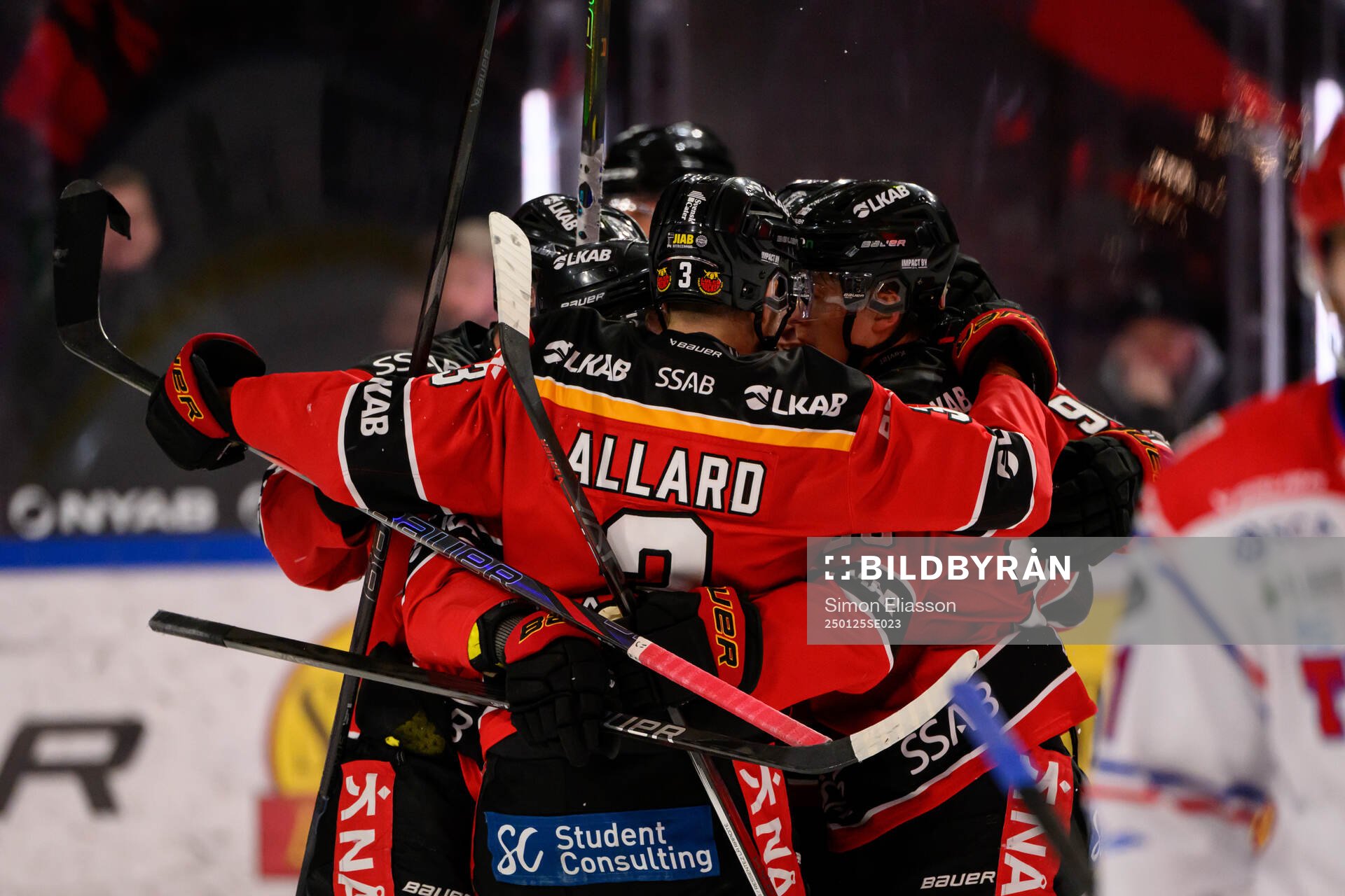 Luleås Jesper Sellgren jublar