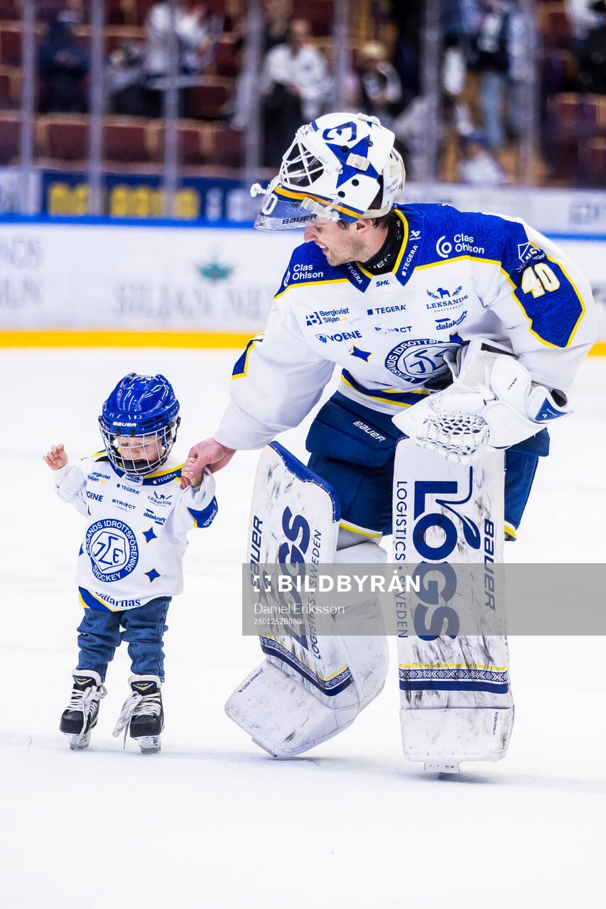 Leksands målvakt Mantas Armalis jublar