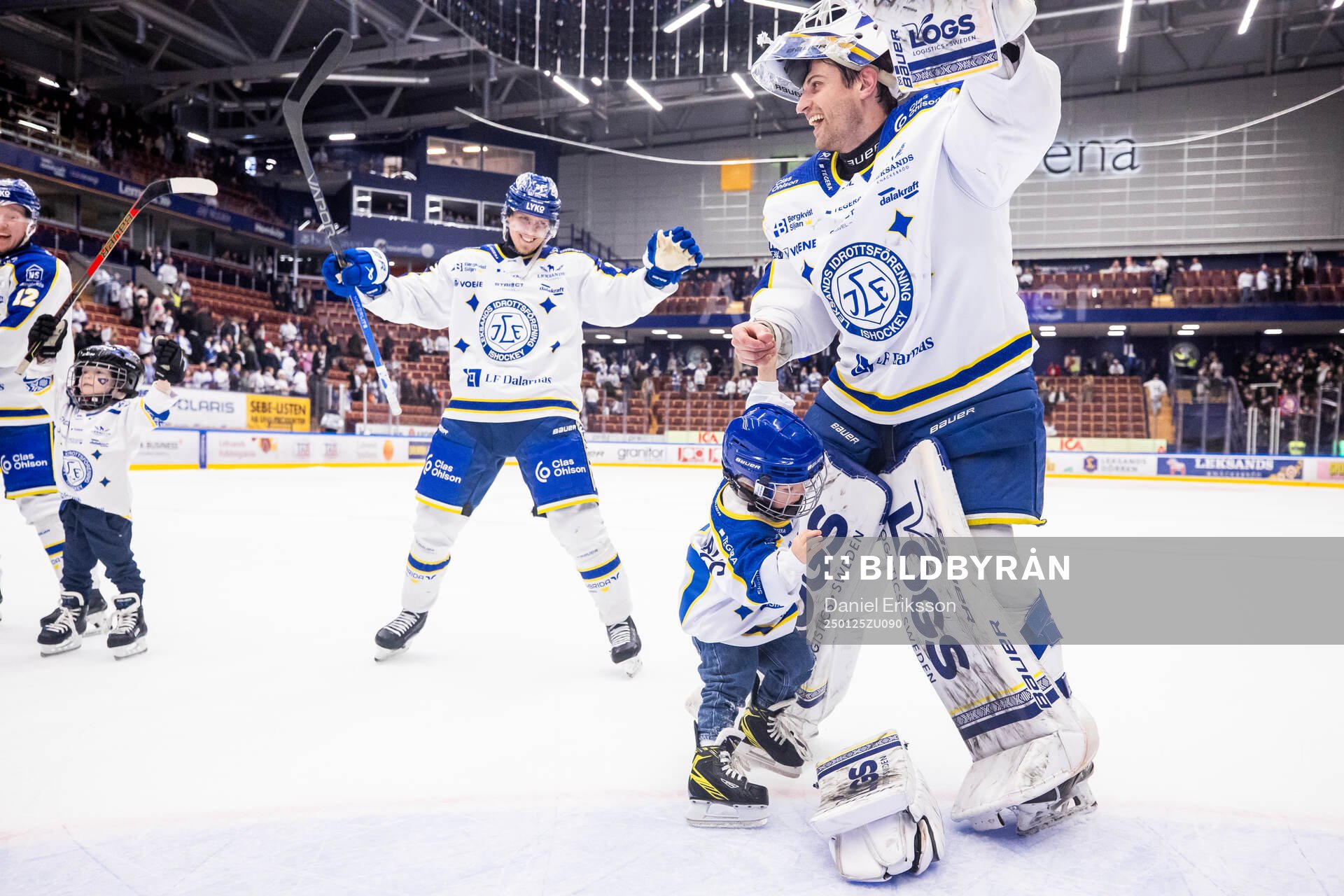 Leksands målvakt Mantas Armalis jublar