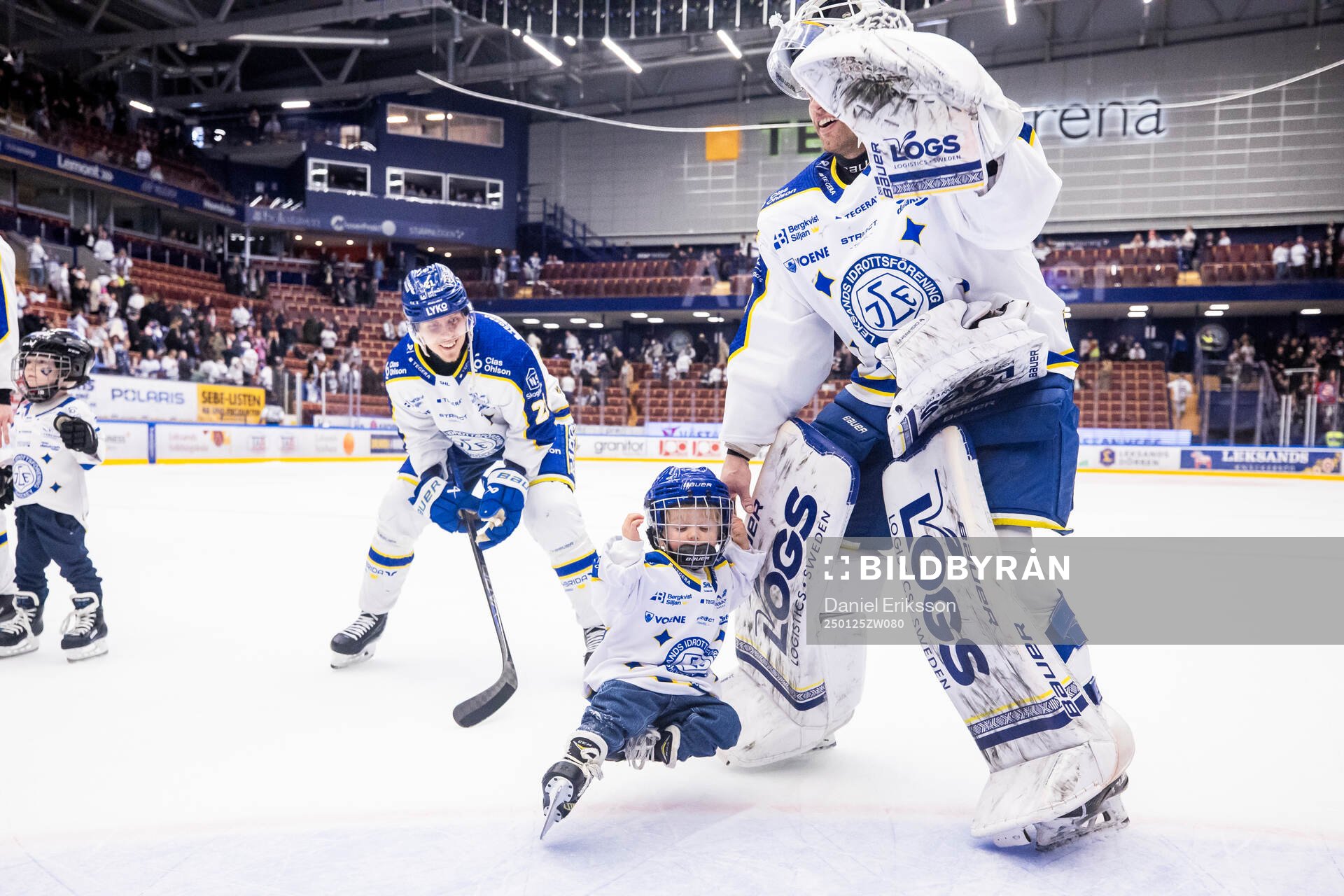 Leksands målvakt Mantas Armalis jublar