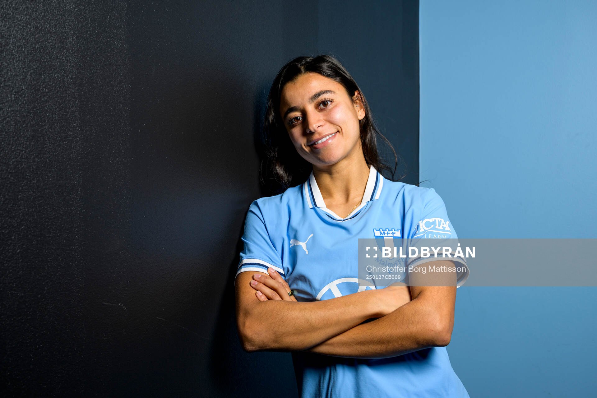 Malmö FF presenterar Ines Belloumou som ny spelare med
