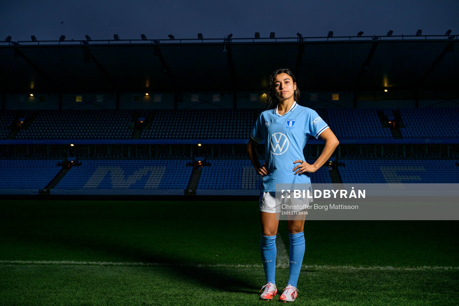Malmö FF presenterar Ines Belloumou som ny spelare med