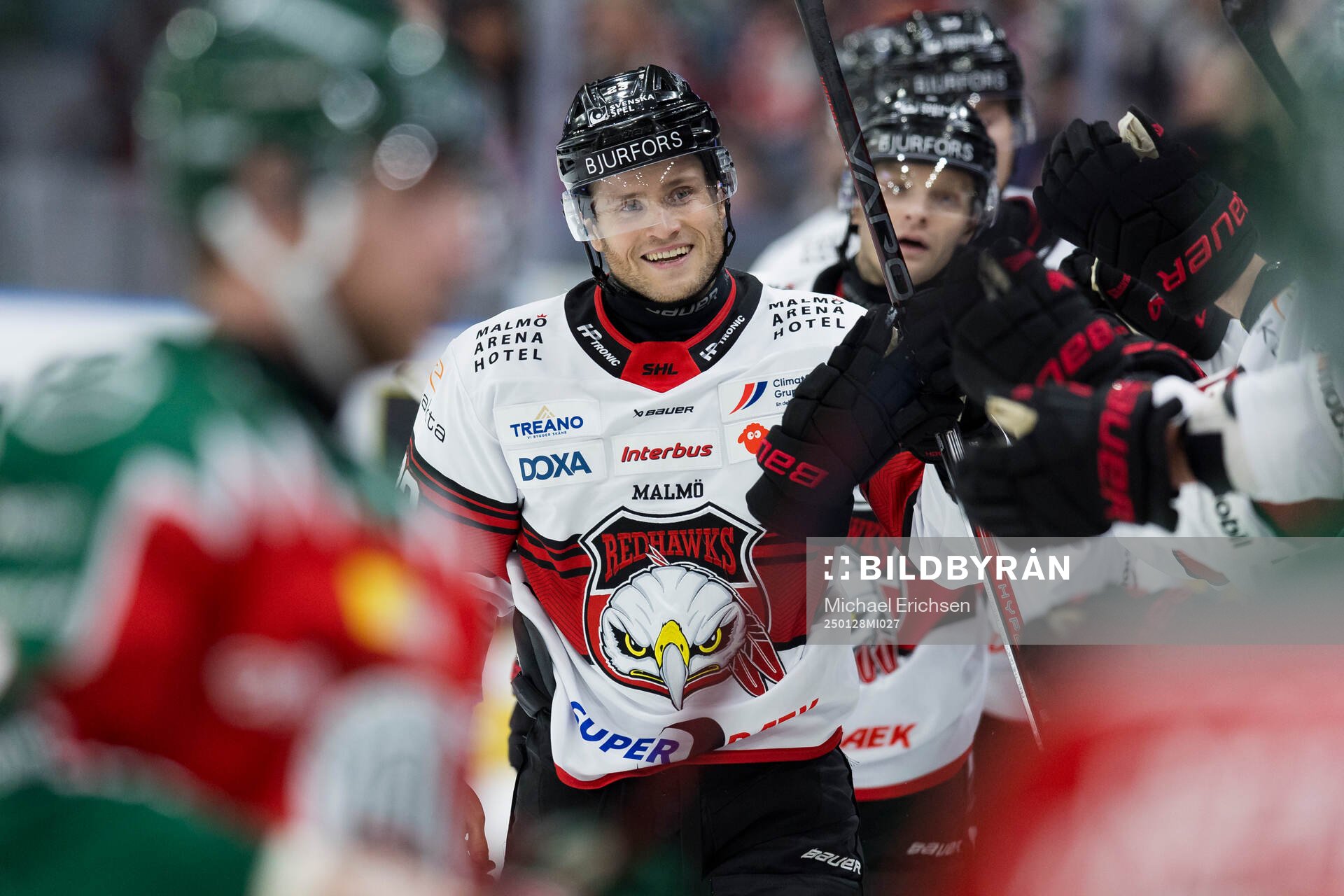 Malmö Redhawks Christoffer Forsberg jublar