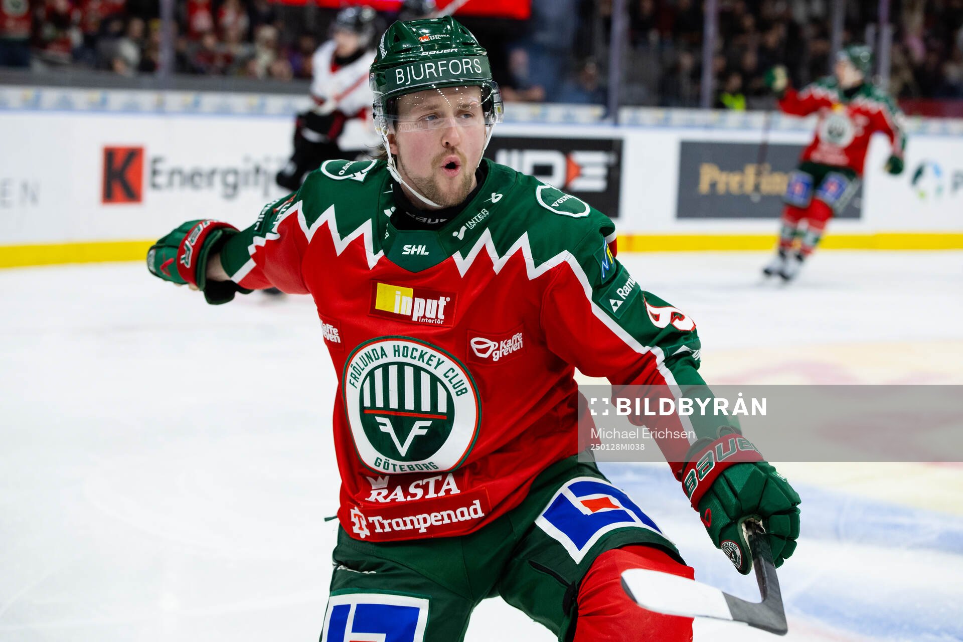 Frölundas Linus Weissbach jublar
