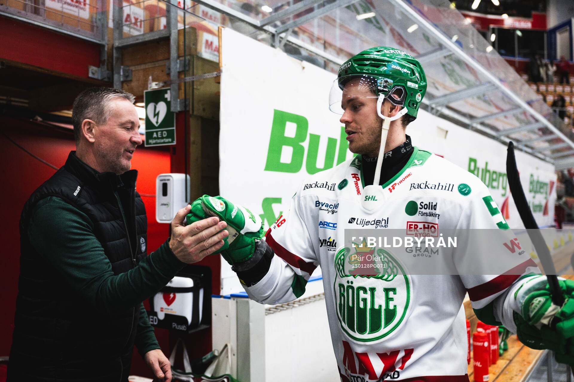 Rögles Filip Johansson jublar