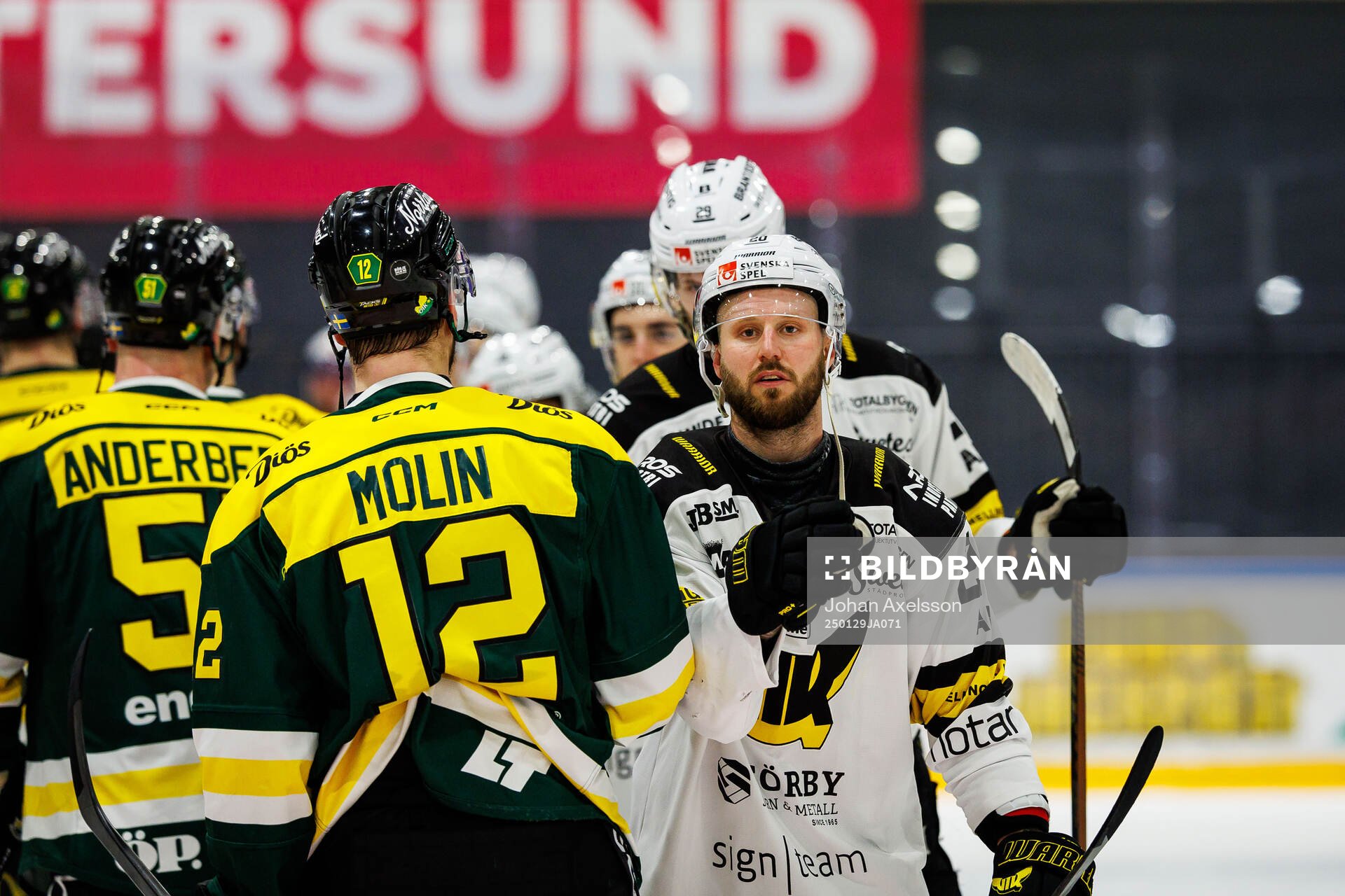 Västerås Erik Flood jublar