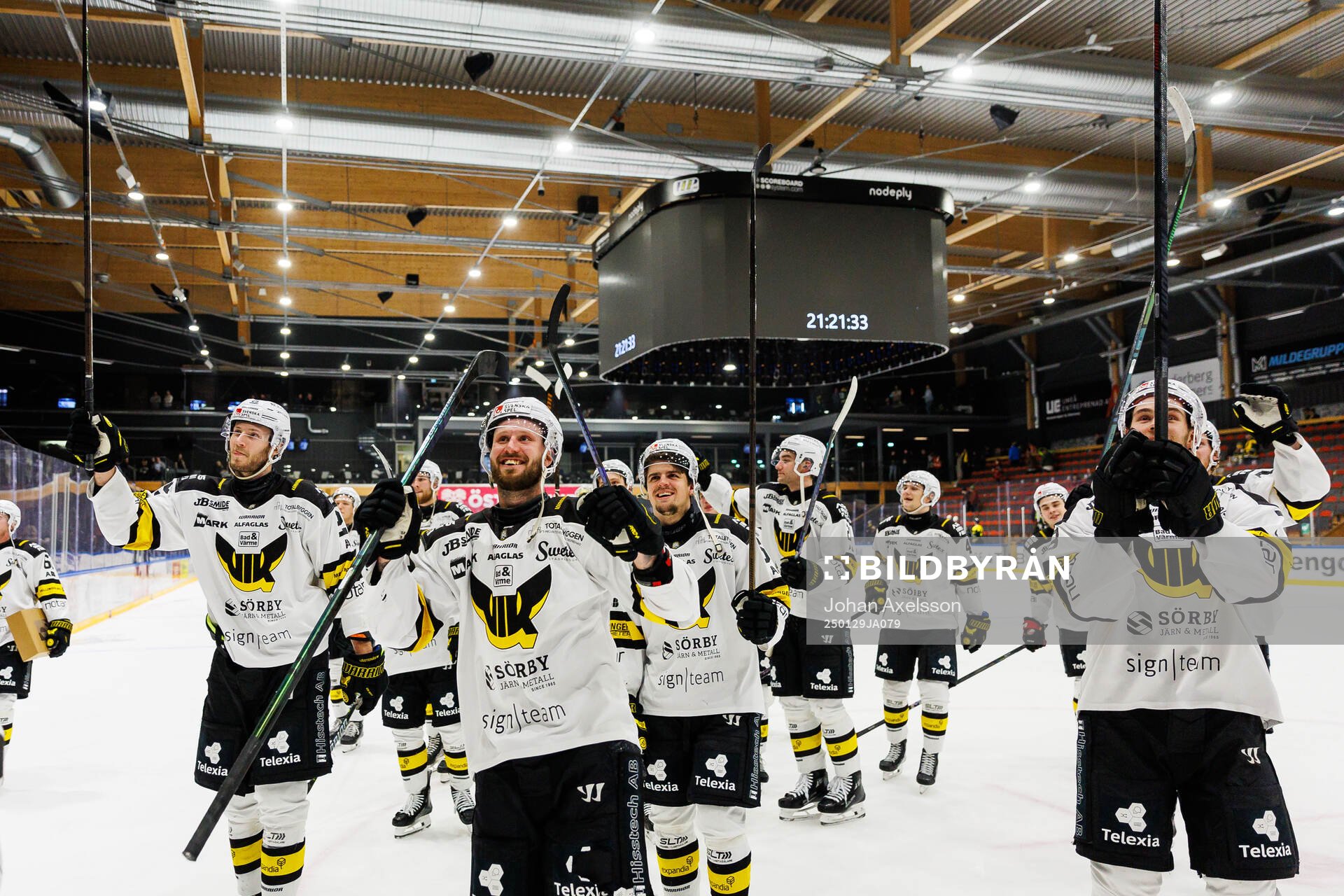 Västerås Erik Flood jublar