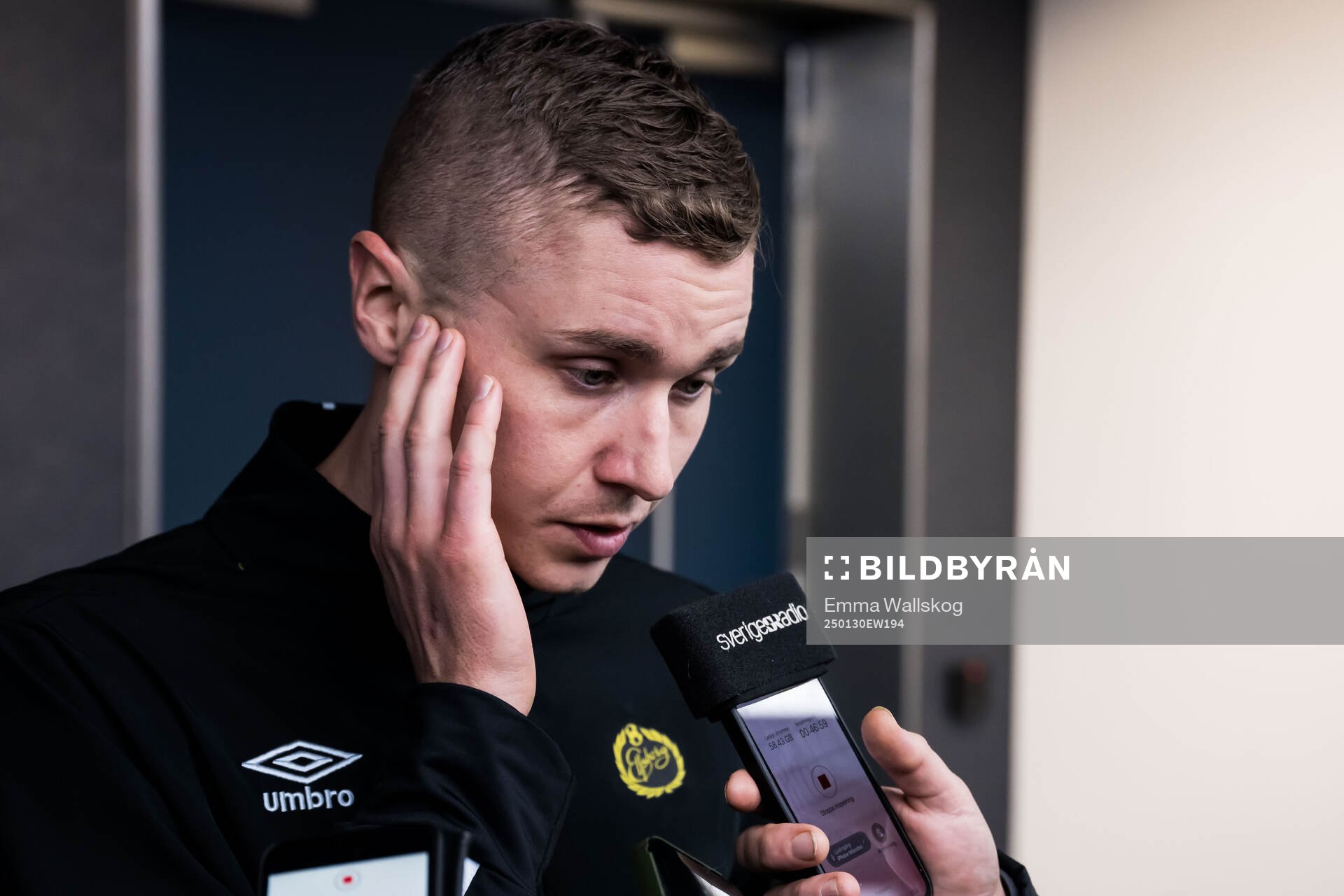Sebastian Holmen of Elfsborg looks dejected