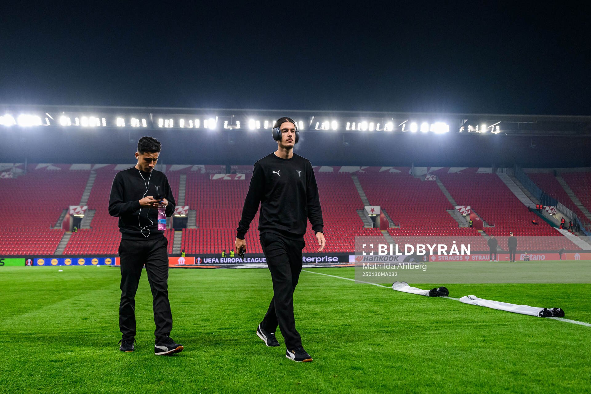 Adrian Skogmar and Gentian Lajqi of Malmö FF