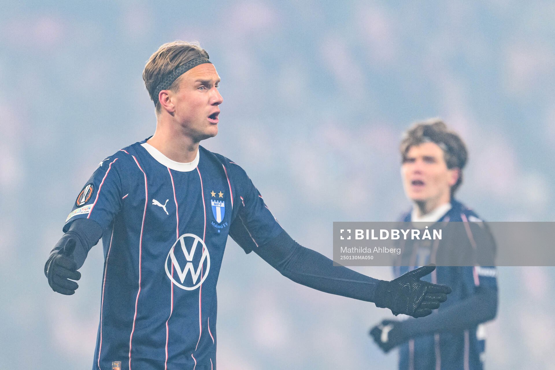 Erik Botheim of Malmö FF reacts