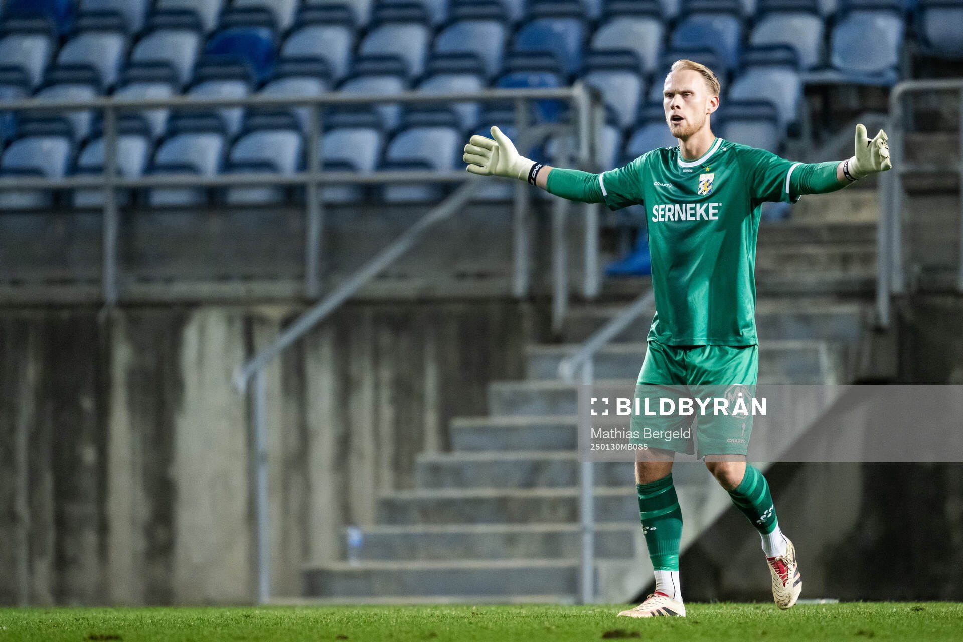 Goalkeeper Pontus Dahlberg of IFK Göteborg