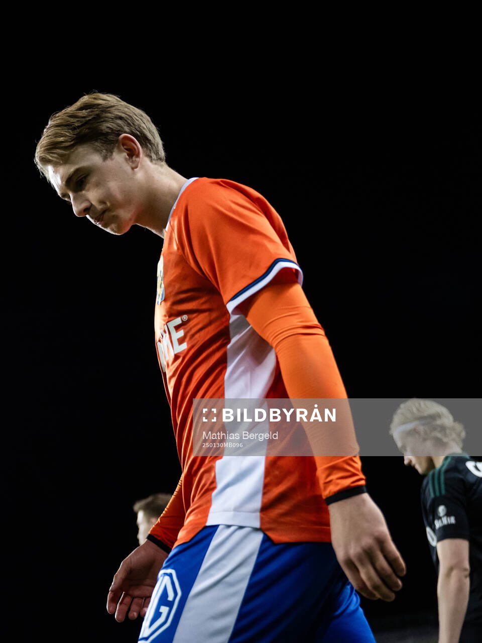 Noah Tolf of IFK Göteborg enters the pitch