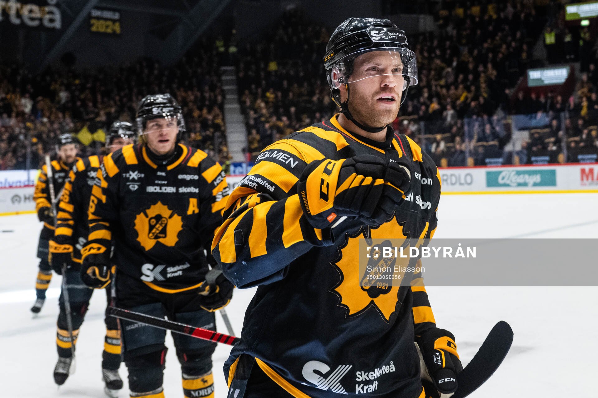 Skellefteås Oscar Lindberg jublar