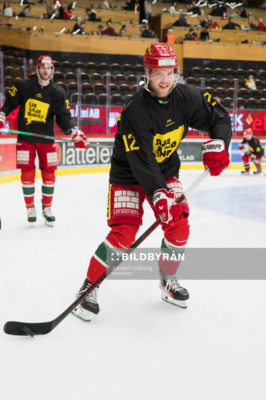 Modos Oscar Pettersson iAjabaja Cancer kampanjens tröjor