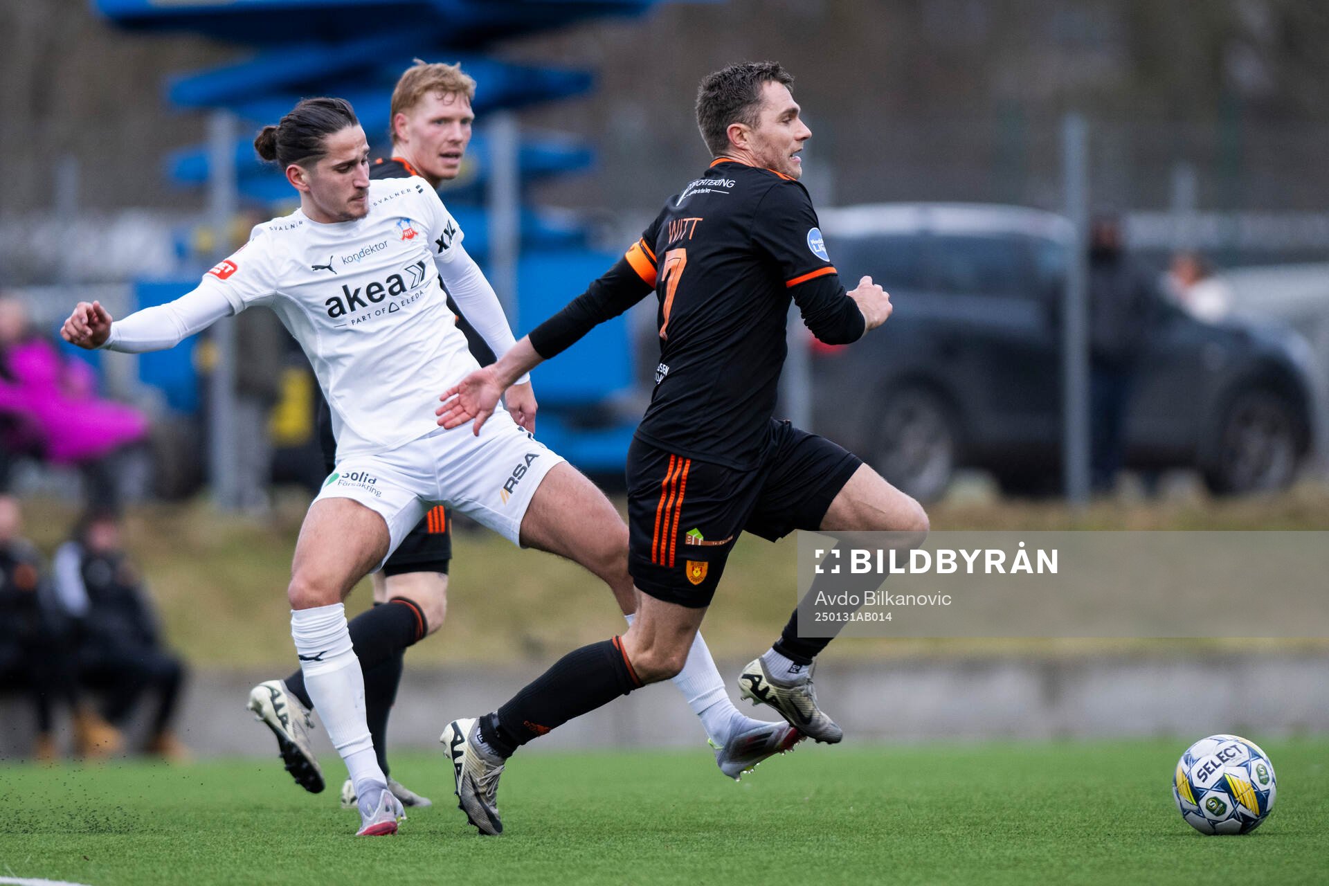 Helsingborgs Ervin Gigovic och Hilleröds Jonathan Witt