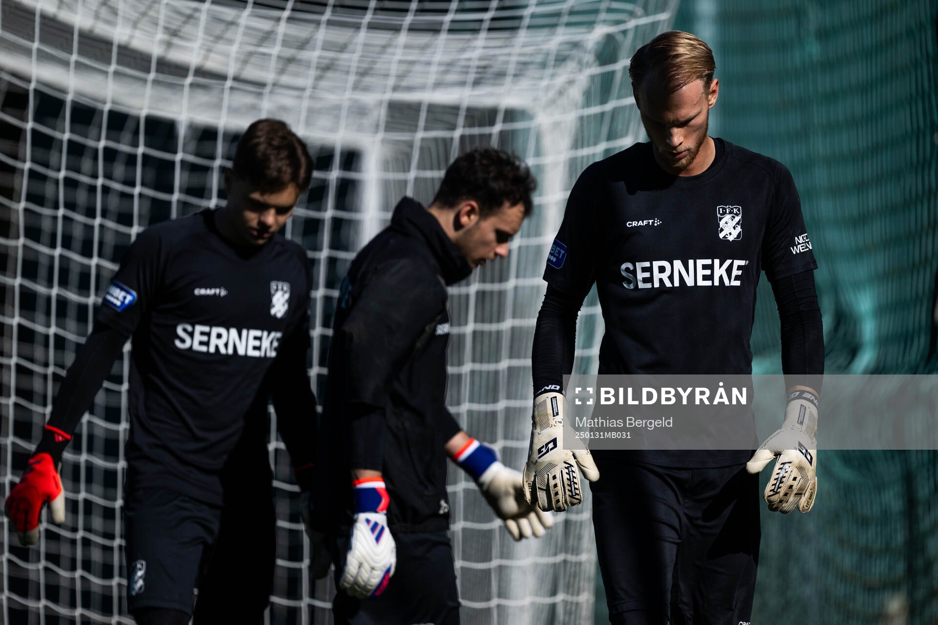 Målvakt Linus Dahlgren, målvakt Elis Bishesari och