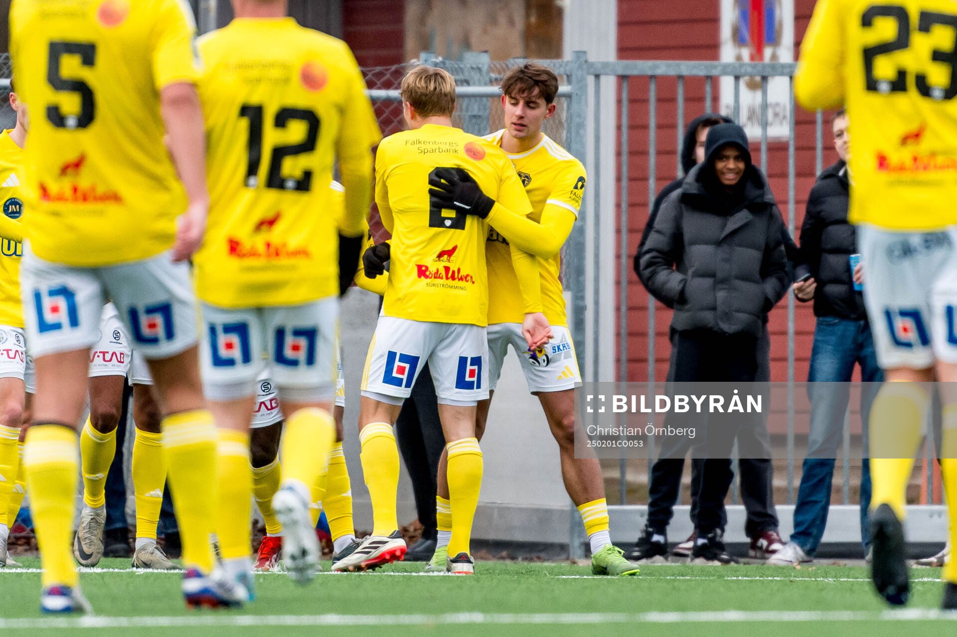 Falkenbergs Adam Ekenhard jublar