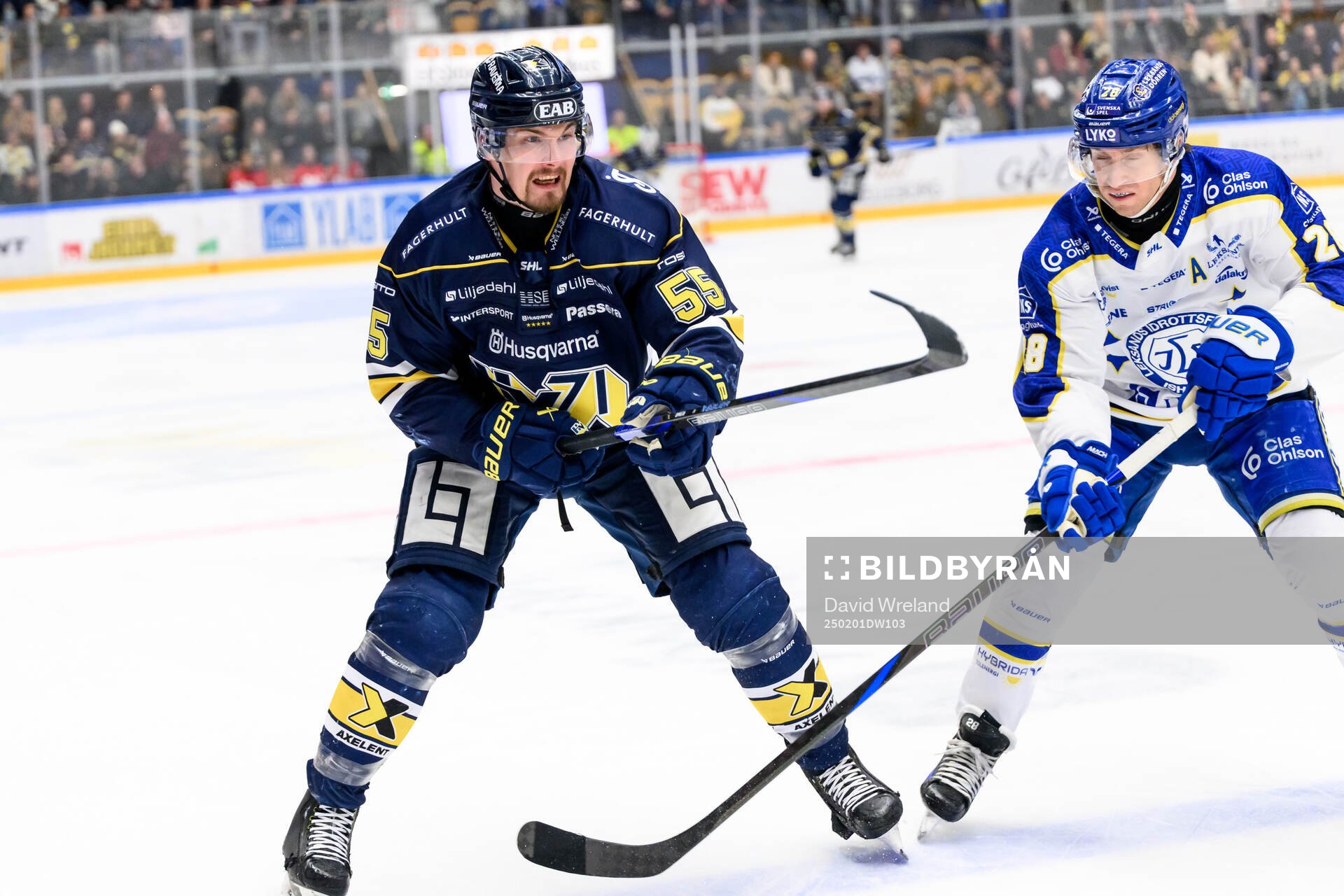 HV71s Mikael Seppälä  och Leksands Justin Glenn Kloos