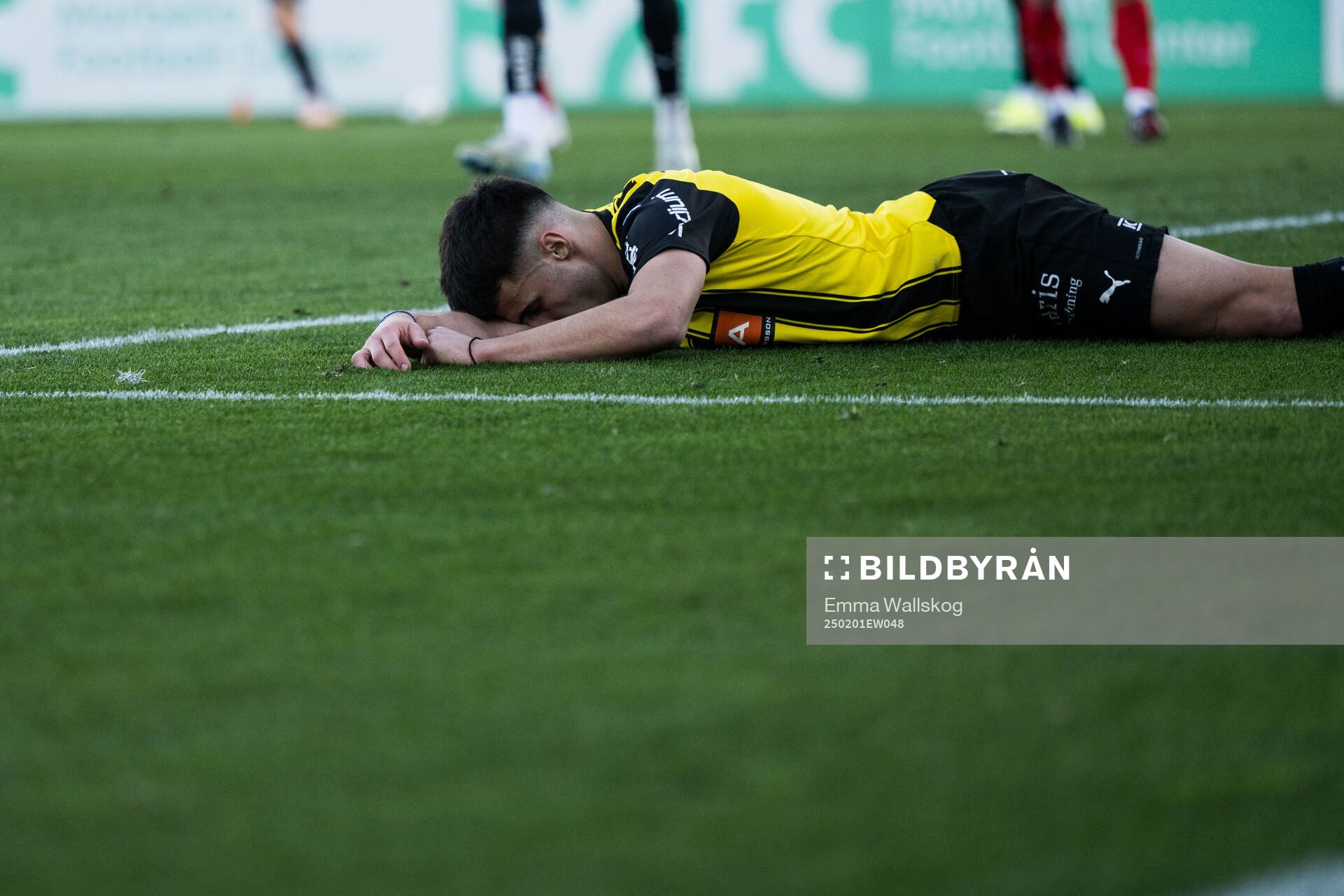 Srdjan Hrstic of Häcken looks dejected