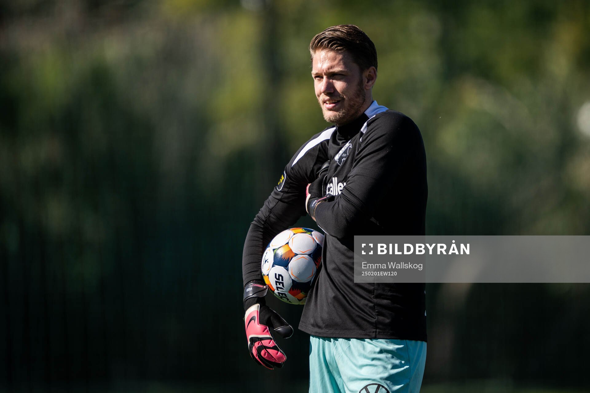 Goalkeeper Kalle Joelsson of AIK