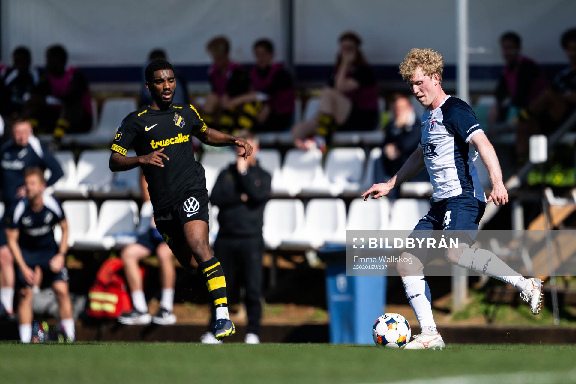 Alexander Fesshaie of AIK and Tobias Mølgaard of AGF Århus