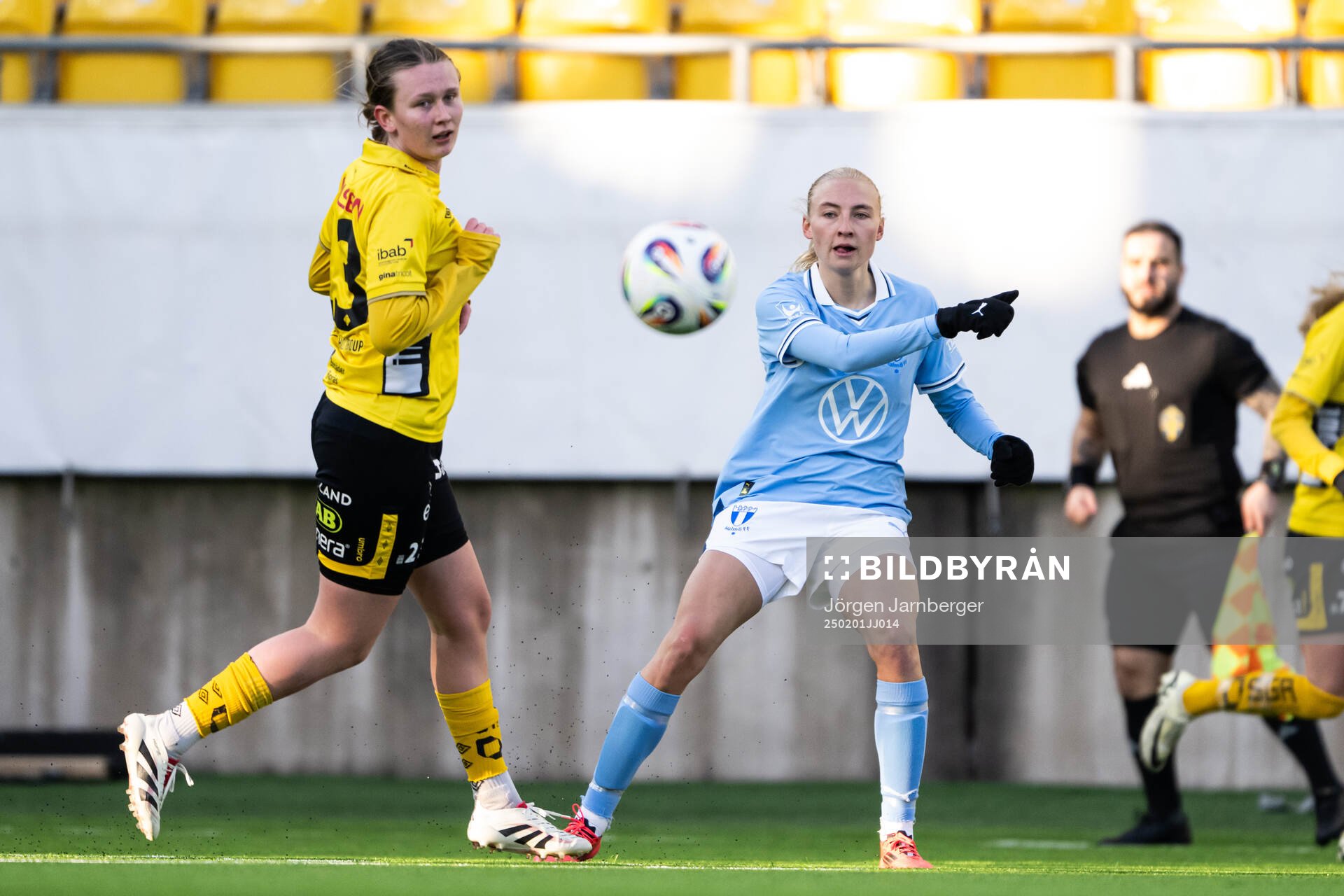 Elfsborgs Ellen Nilsson och Malmö FFs Stinalisa Johansson