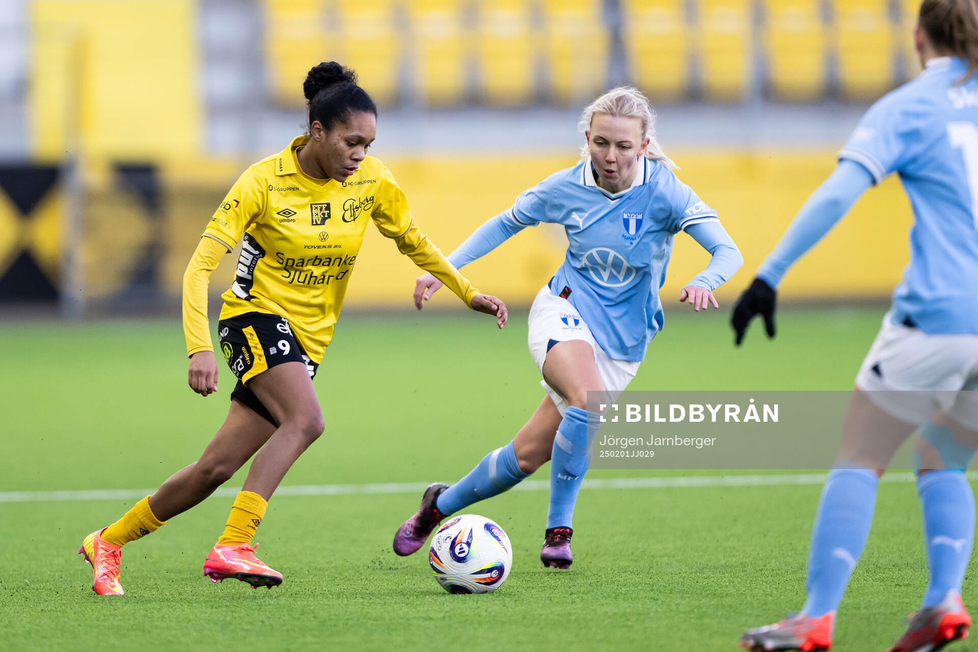 Elfsborgs Vanessa Lopez och Malmö FFs Nathalie Hoff Persson