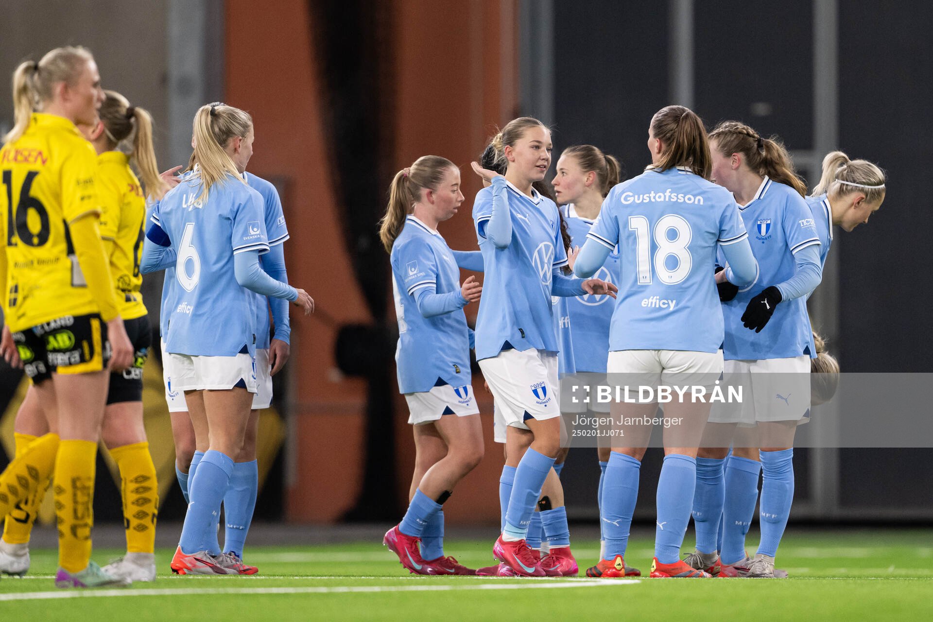 Malmö FFs spelare jublar