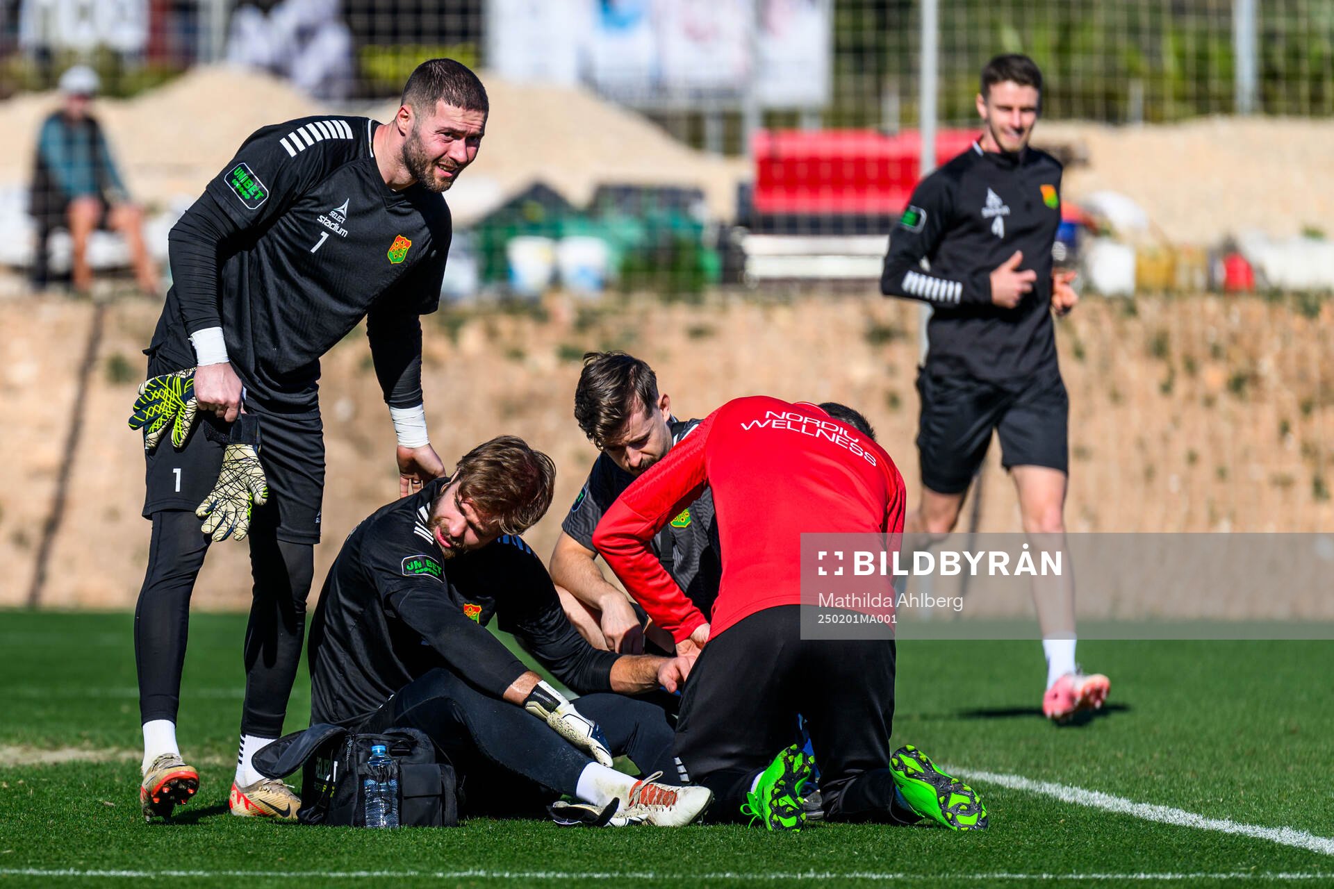 Goalkeeper Mergim Krasniqi, Goalkeeper Victor Astor and