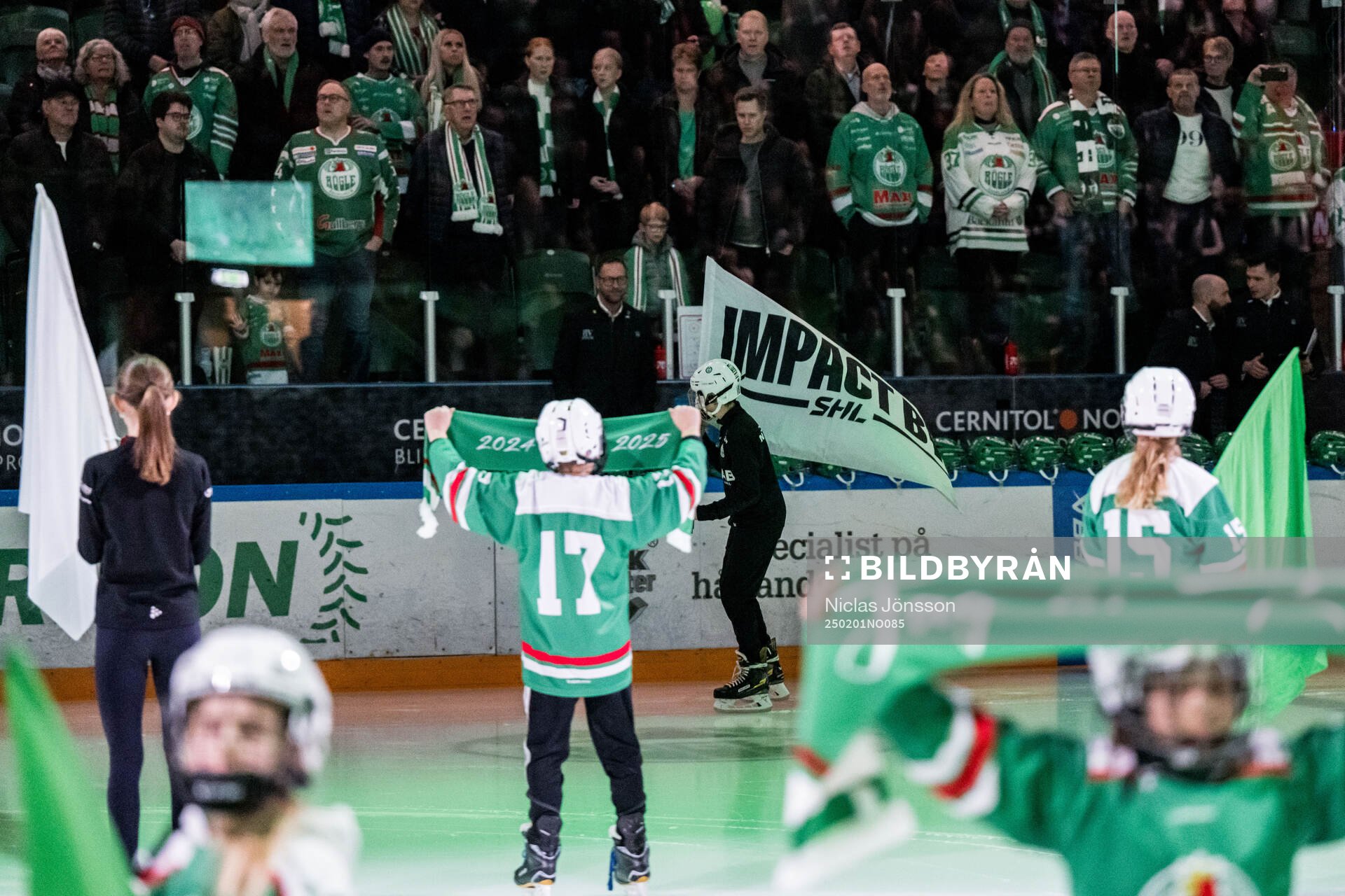 Flagga med texten ”Impact by SHL”