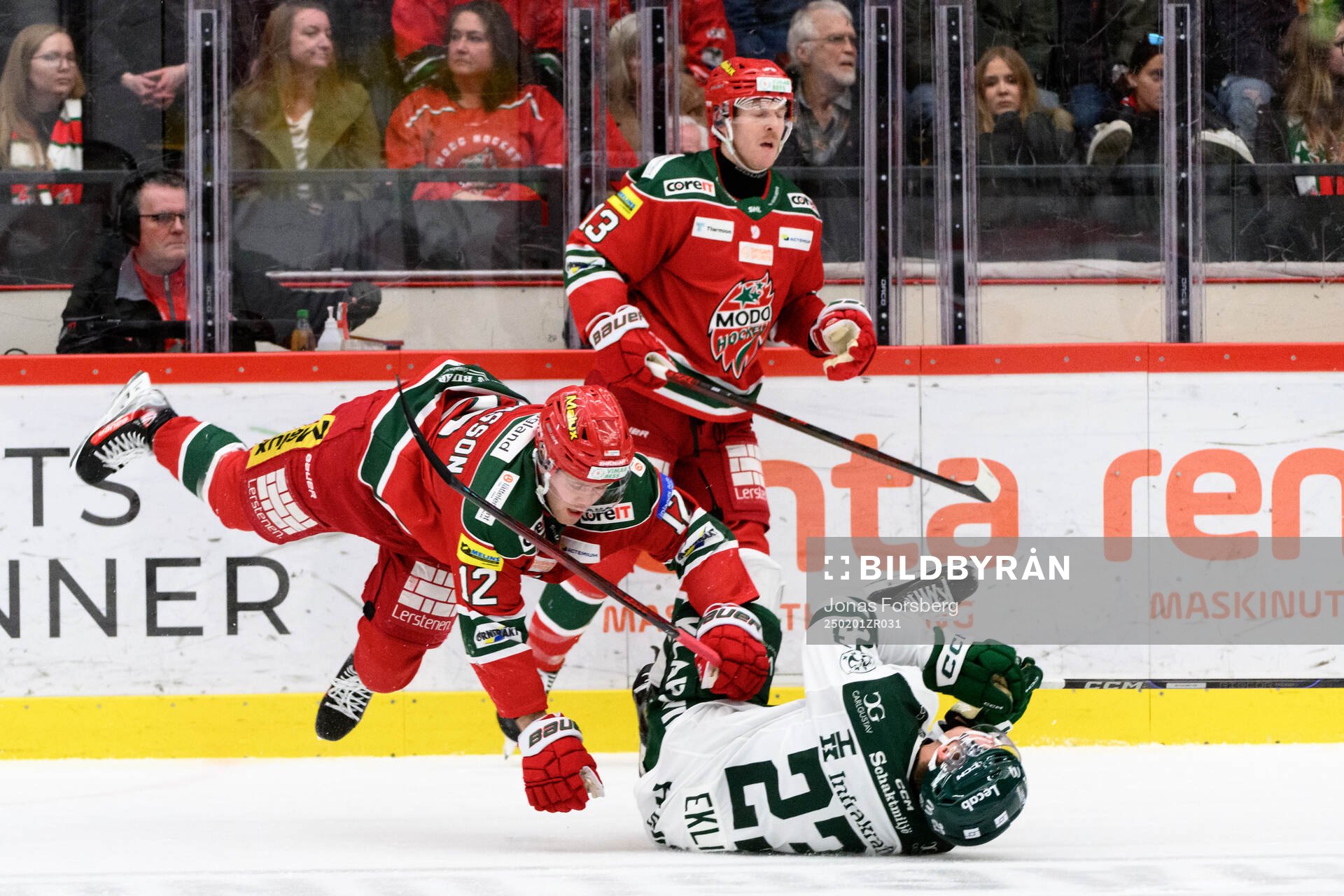 Modos Oscar Pettersson och Färjestads Oliver Eklind