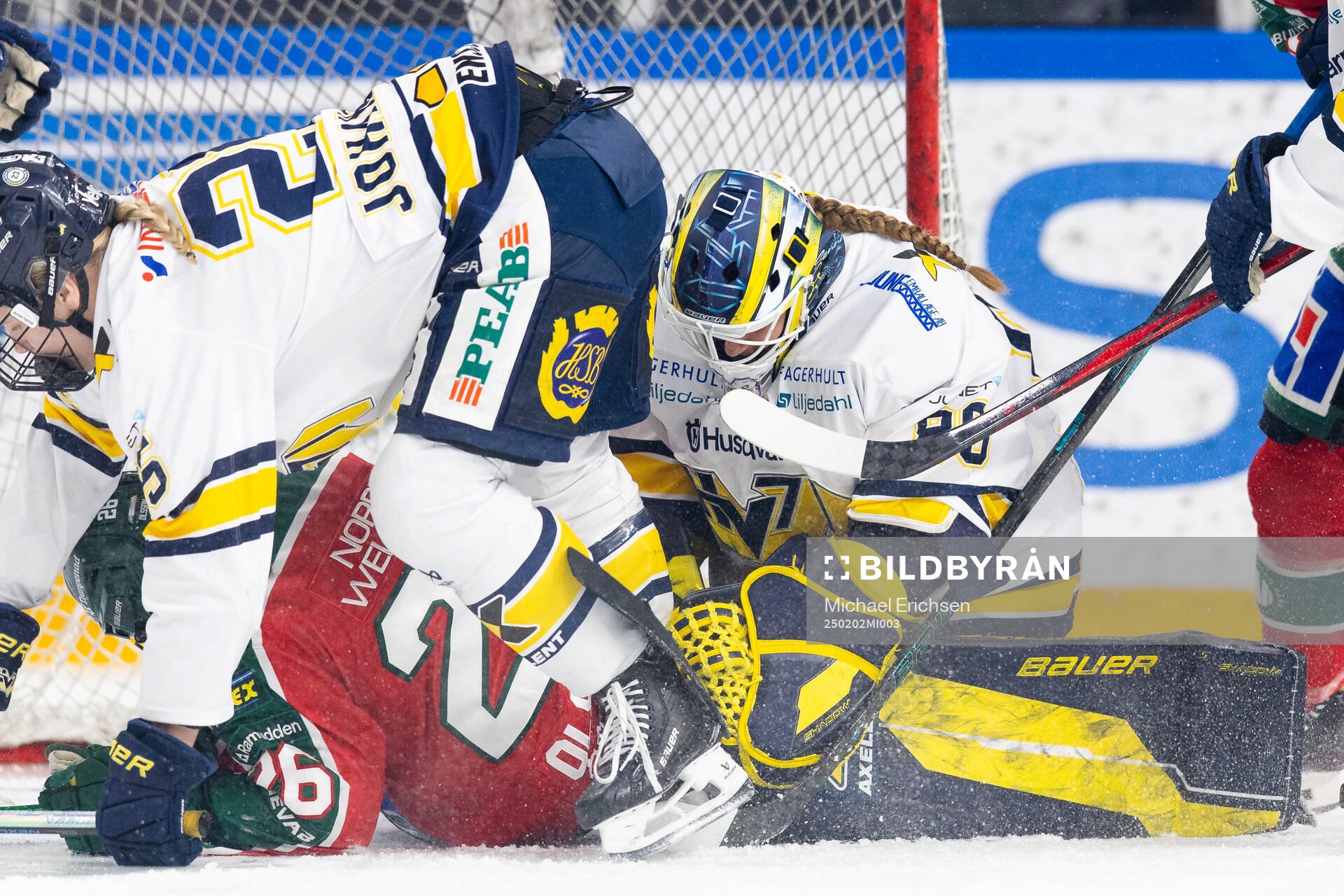 HV71s målvakt Lina Van Noort och Frölundas Hanna Olsson